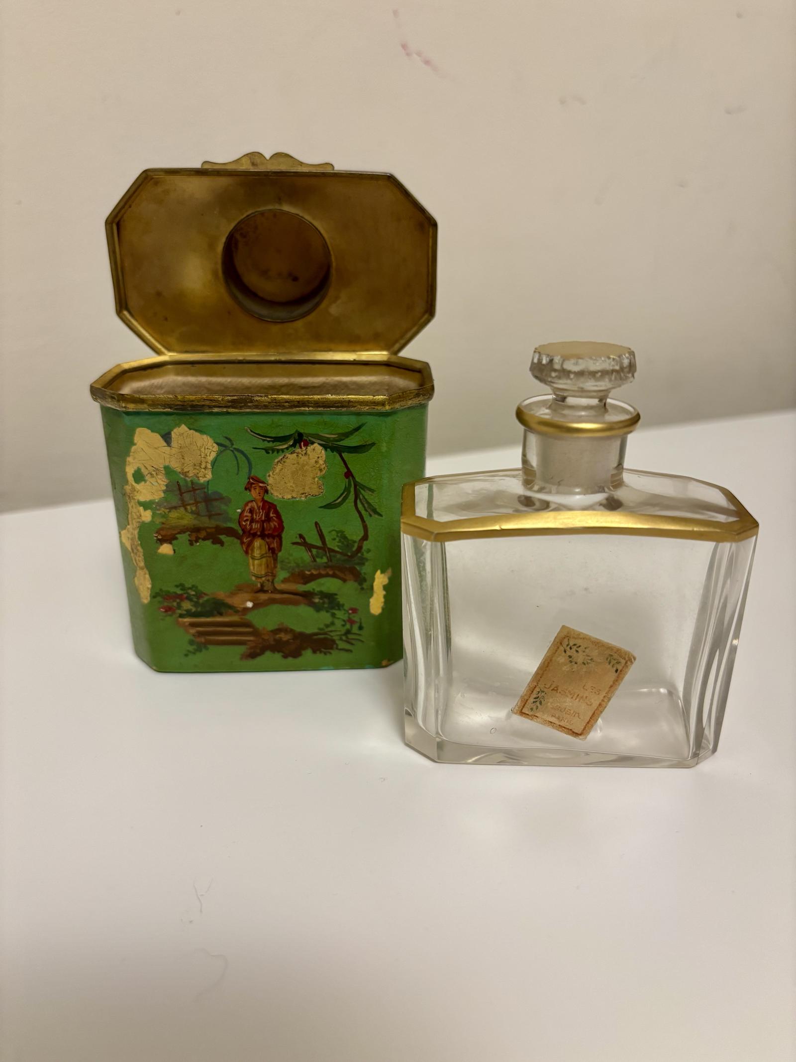 Art Deco French Perfume Flask & Travelling Case Lubin Paris 1926 (1 of 24) Art Deco French Perfume Flask & Travelling Case Lubin Paris 1926 (1 of 24)