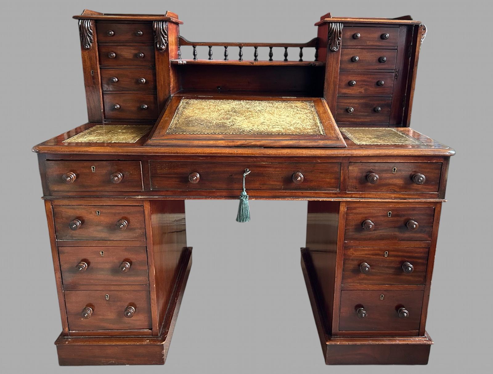 A Good Quality 19th Century Dickens Oak Desk (1 of 7) A Good Quality 19th Century Dickens Oak Desk (1 of 7)