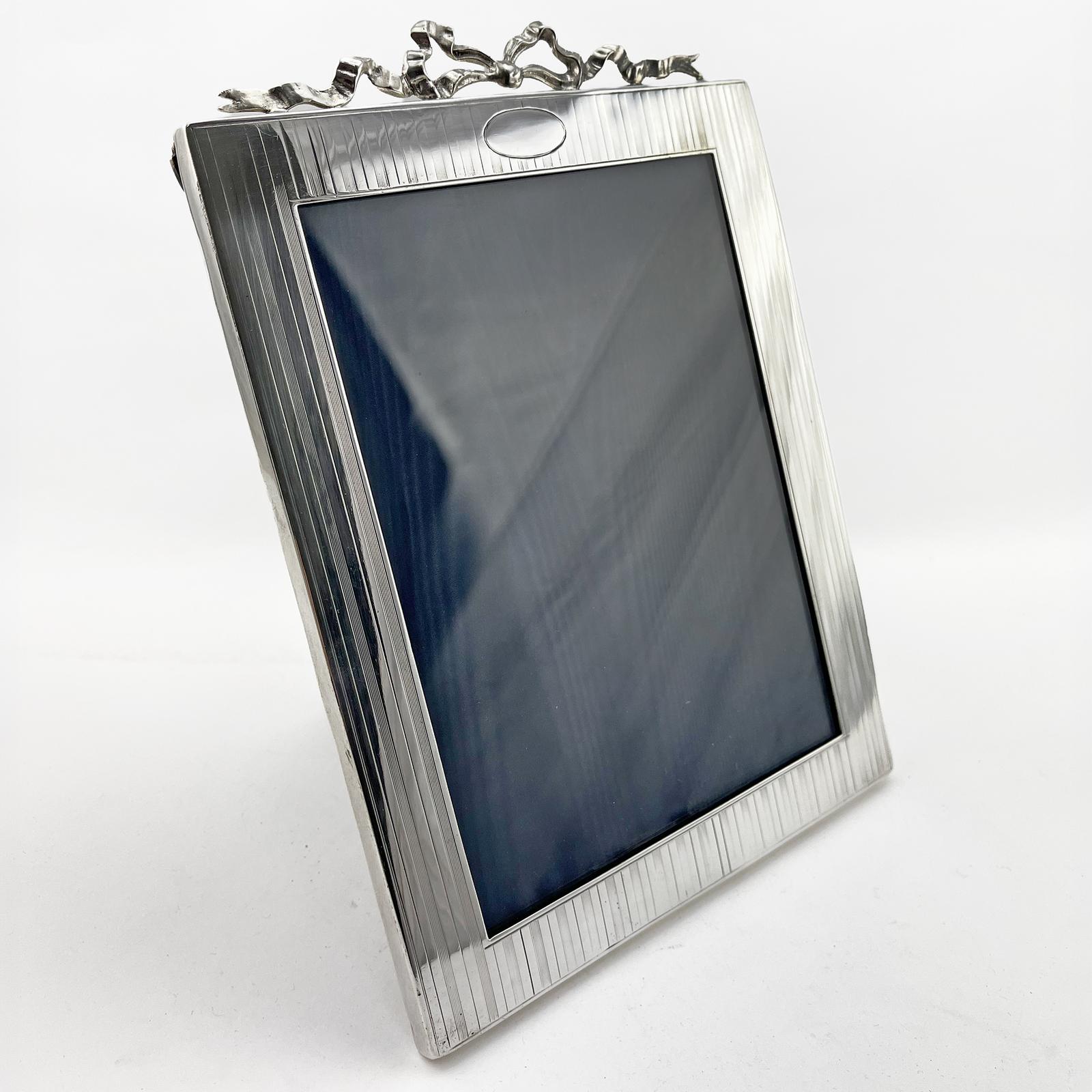 Good Gauge Sterling Silver Rectangular Photo Frame (1 of 7) Good Gauge Sterling Silver Rectangular Photo Frame (1 of 7)