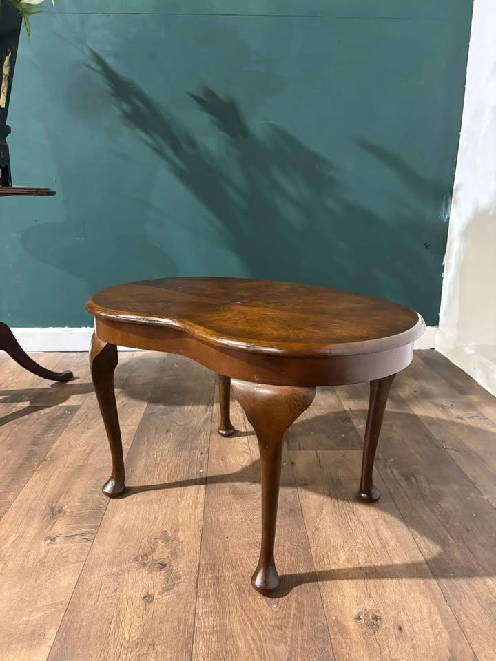 Vintage Mahogany Kidney Shaped Side Table (1 of 14)