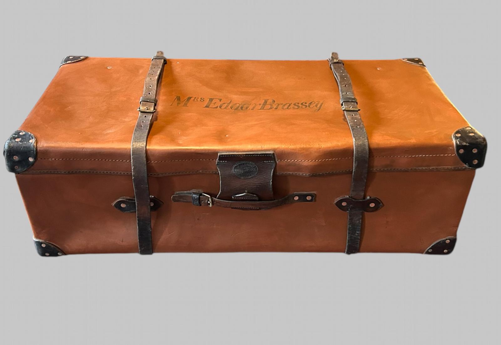 Fabulous 1930s Leather A W Dear Made Trunk / Suitcase (1 of 11)