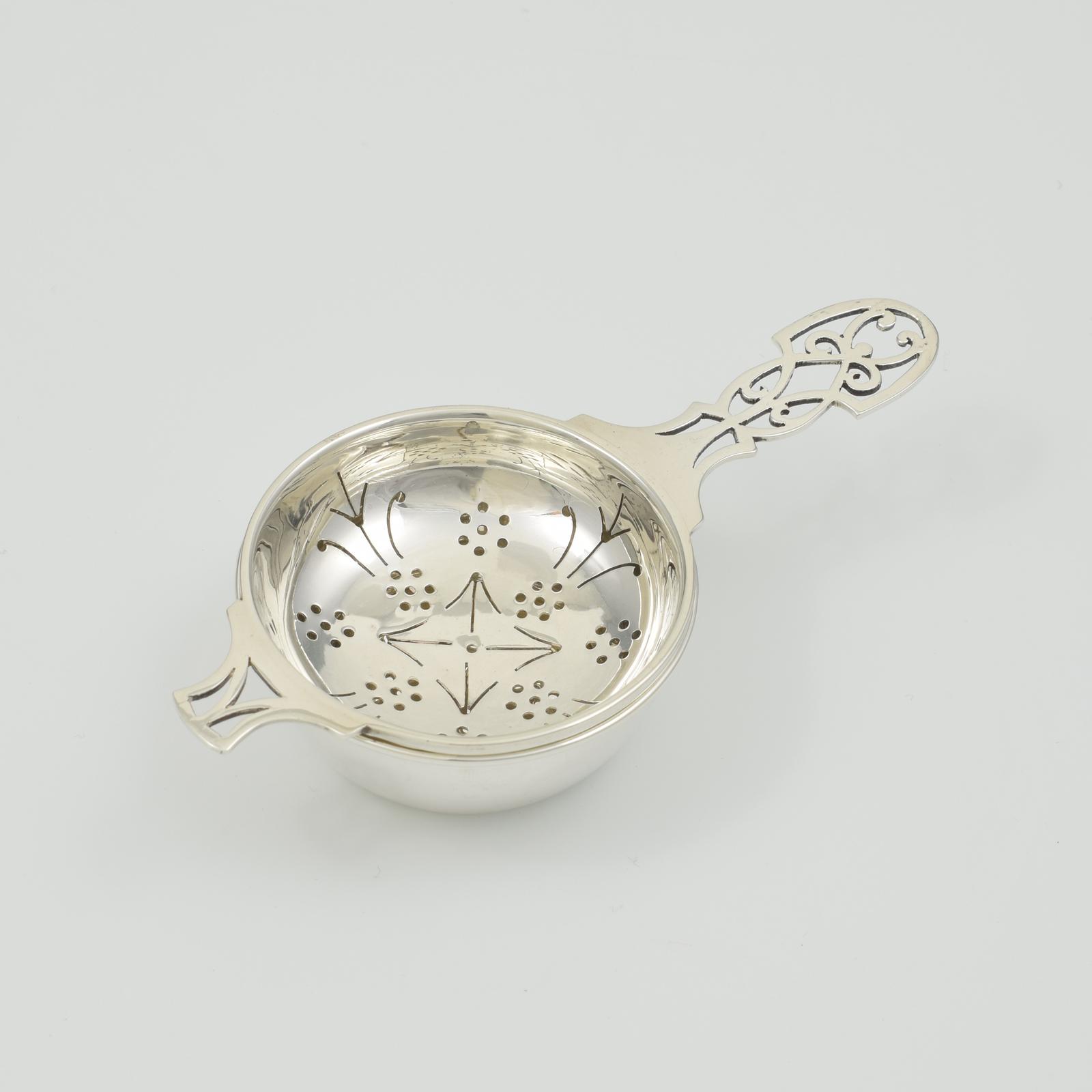 Fine 1940s Sterling Silver Tea Strainer & Matching Stand (1 of 10)