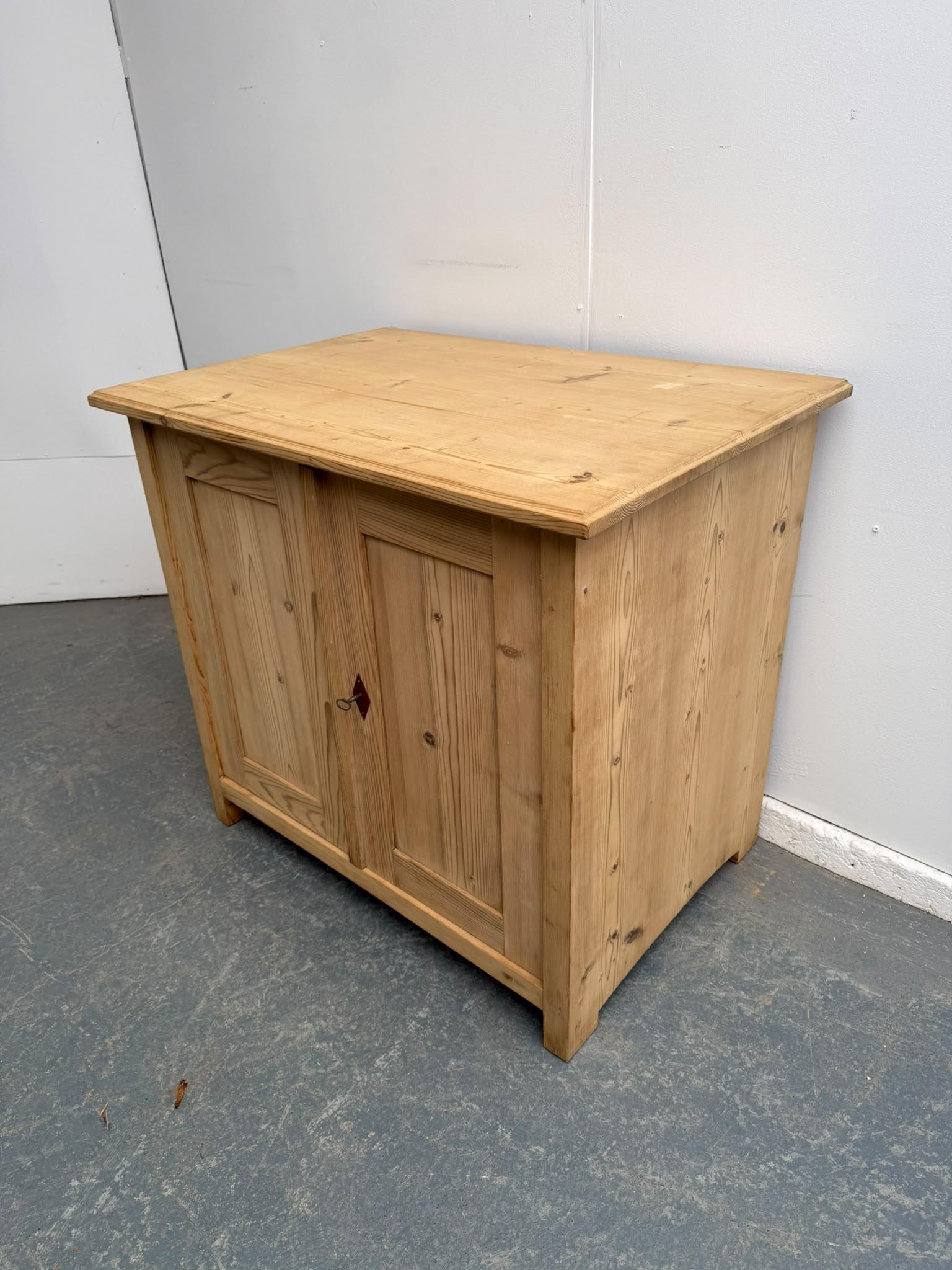 Mint Clean Antique Pine Victorian Low Wide Storage Cupboard to wax / paint (1 of 7) Mint Clean Antique Pine Victorian Low Wide Storage Cupboard to wax / paint (1 of 7)