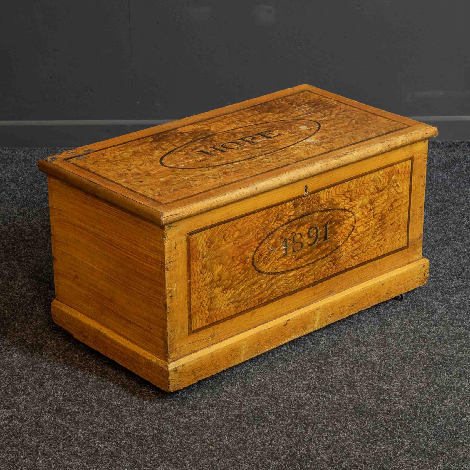 Victorian Scrumbled Box (1 of 13)
