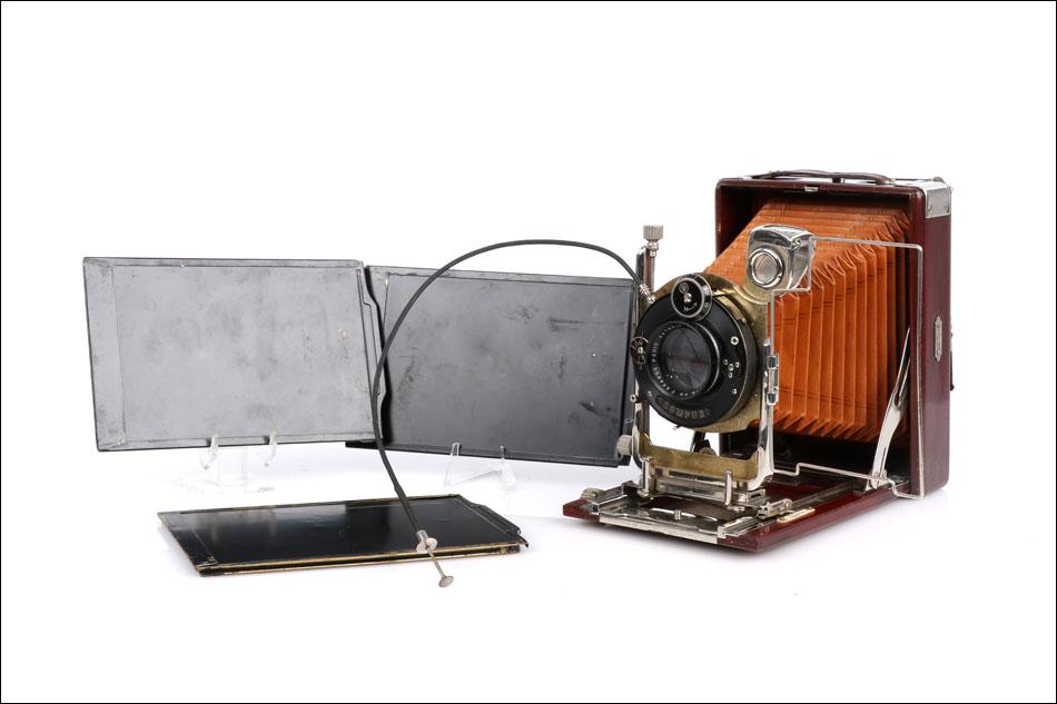 Antique Luminor Tropical Camera by Manufacture Française. France, Circa 1925 (1 of 22)