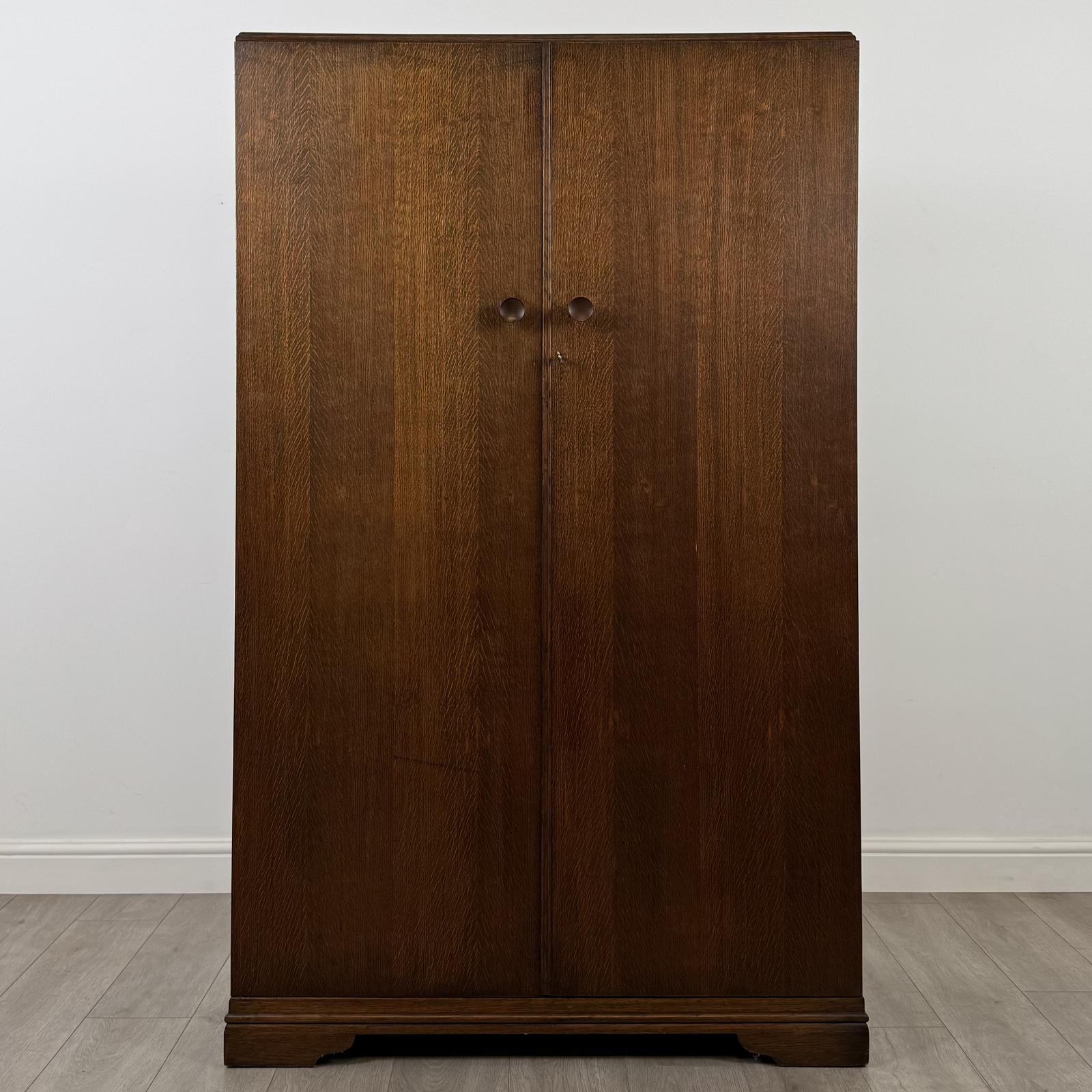 Vintage 20th Century Good Quality Fitted Wardrobe in Oak (1 of 9) Vintage 20th Century Good Quality Fitted Wardrobe in Oak (1 of 9)
