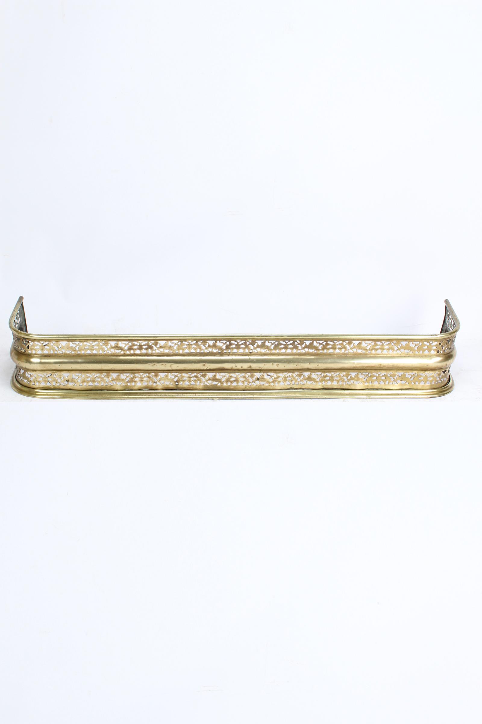 Small Antique Victorian Pierced Brass Fire Fender (1 of 13) Small Antique Victorian Pierced Brass Fire Fender (1 of 13)