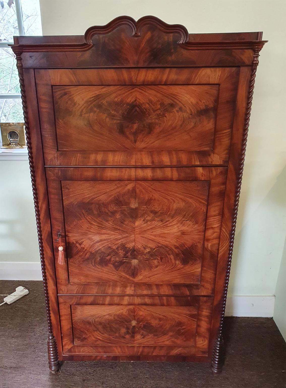 Continental Flame Mahogany Cabinet (1 of 8) Continental Flame Mahogany Cabinet (1 of 8)