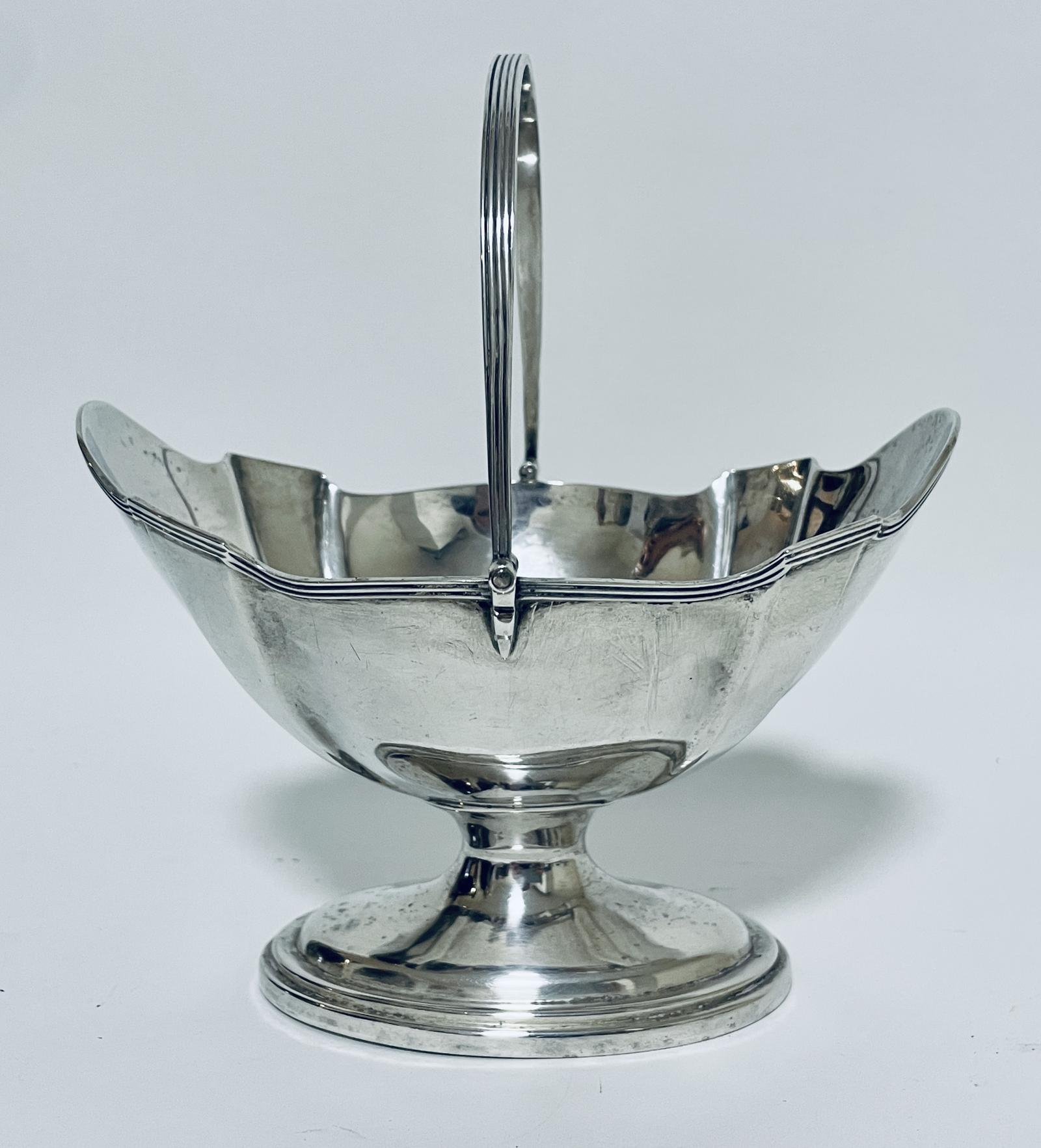 Antique Solid Silver Swing Handle Sugar Basket (1 of 13) Antique Solid Silver Swing Handle Sugar Basket (1 of 13)