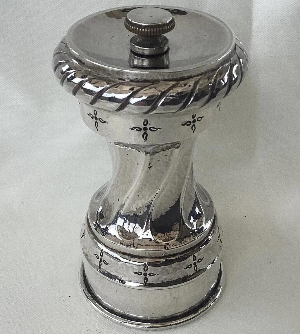 Omar Ramsden - London 1938 - Silver Pepper Mill with Peugeot Mechanism (1 of 12)