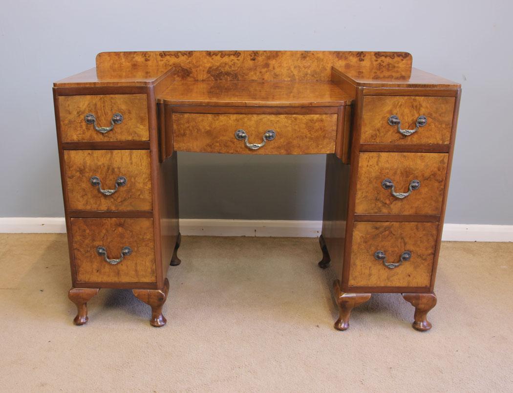 Burr Walnut Dressing Table c.1930 (1 of 11) Burr Walnut Dressing Table c.1930 (1 of 11)