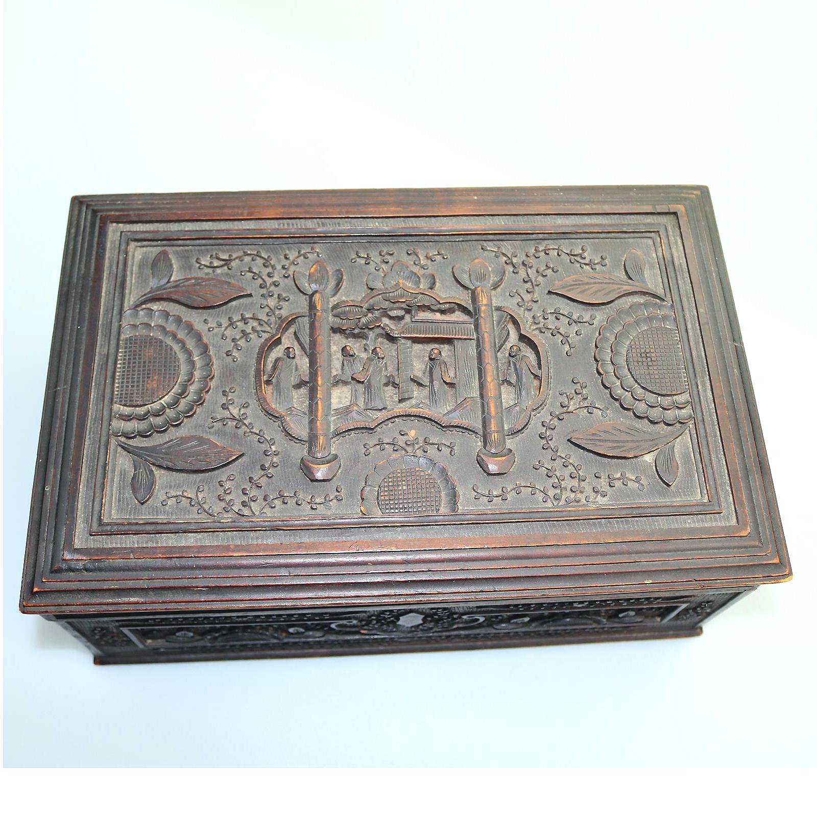 An Attractive & Large Oriental Chinese Wooden Carved Box C.1900+ (1 of 9) An Attractive & Large Oriental Chinese Wooden Carved Box C.1900+ (1 of 9)