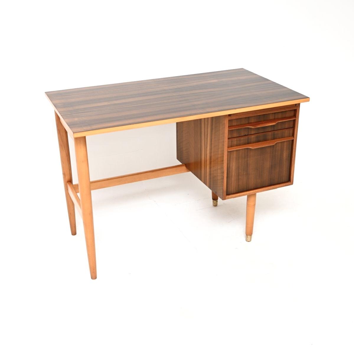 Vintage Mid Century Walnut Desk (1 of 10) Vintage Mid Century Walnut Desk (1 of 10)