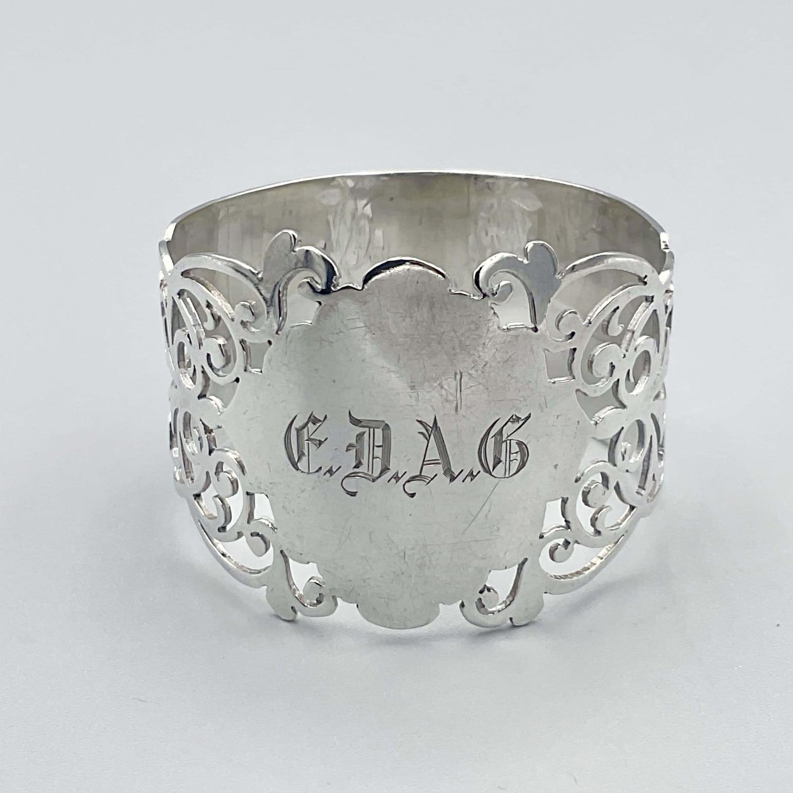 1944 Sterling Silver Napkin Ring (1 of 10)