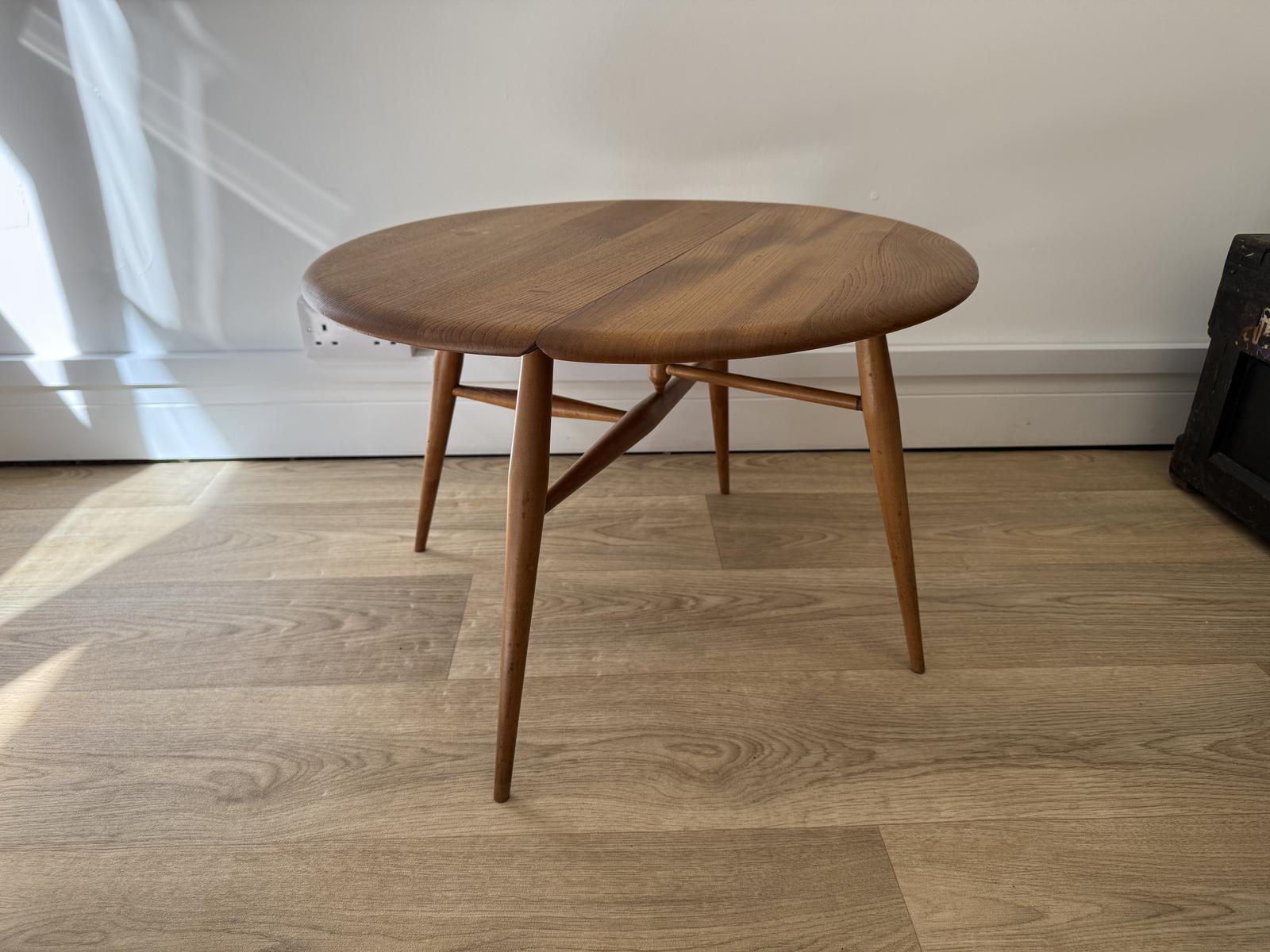 Vintage Ercol Drop Leaf Occasional / Coffee Table (1 of 6) Vintage Ercol Drop Leaf Occasional / Coffee Table (1 of 6)