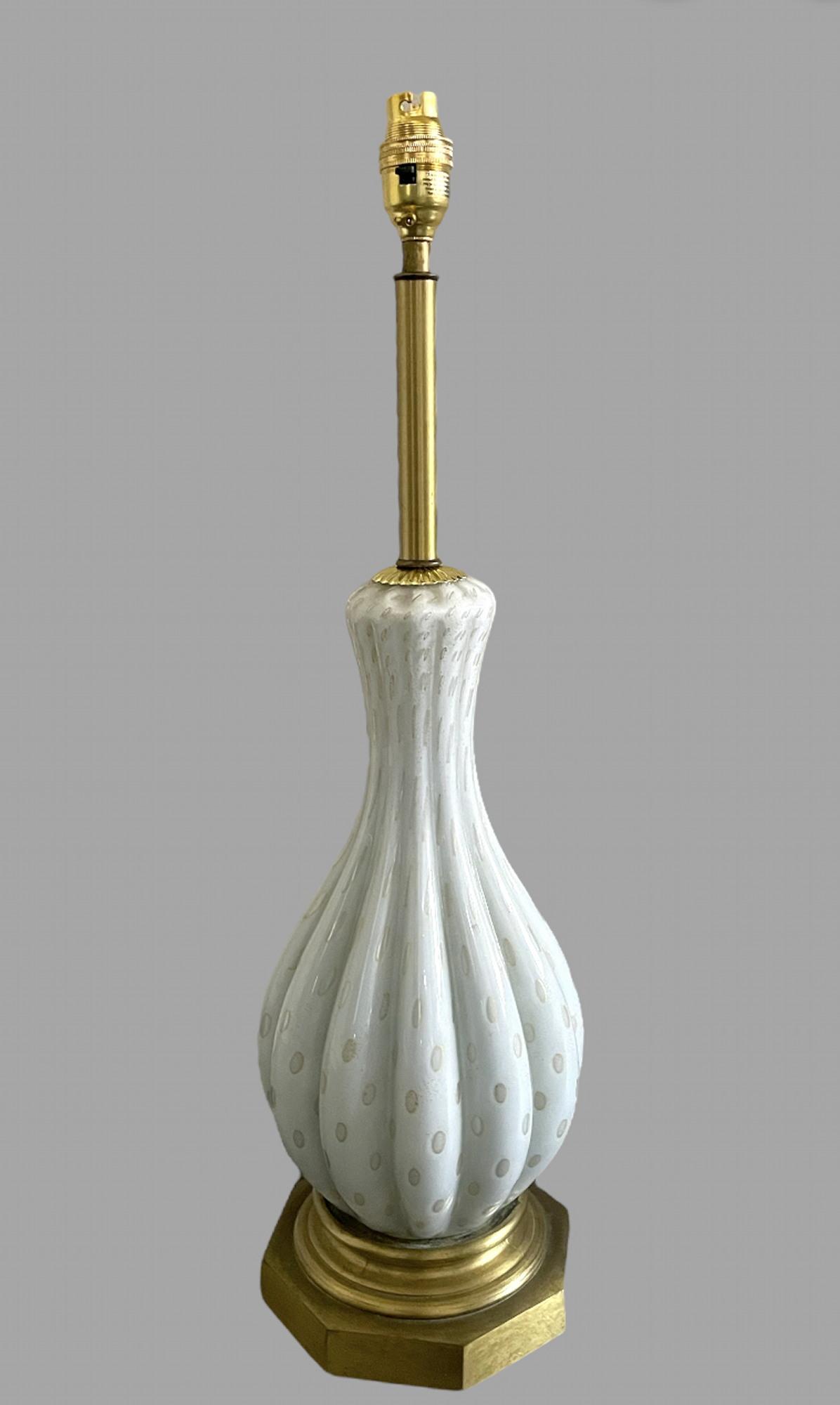 Attractive off White with Raindrops Murano Lamp (1 of 4) Attractive off White with Raindrops Murano Lamp (1 of 4)