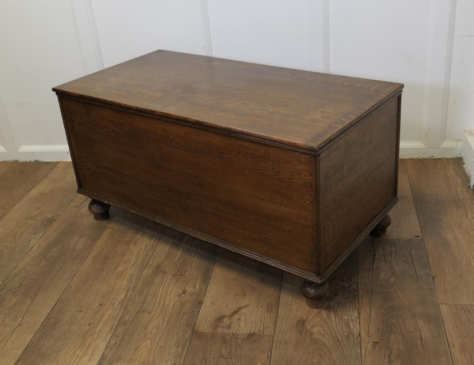 Large Victorian Oak Blanket Box on Feet (1 of 8) Large Victorian Oak Blanket Box on Feet (1 of 8)