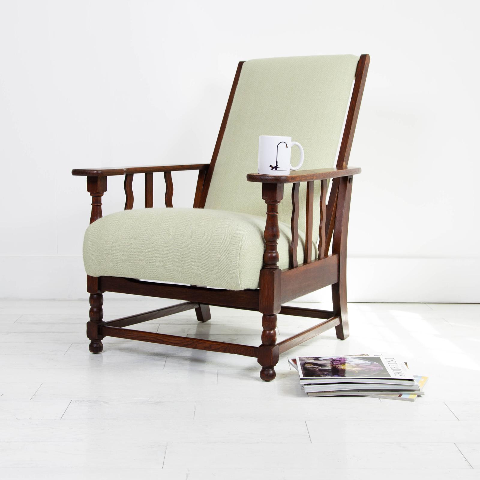 1920s Oak Framed Recliner New Upholstery (1 of 14) 1920s Oak Framed Recliner New Upholstery (1 of 14)