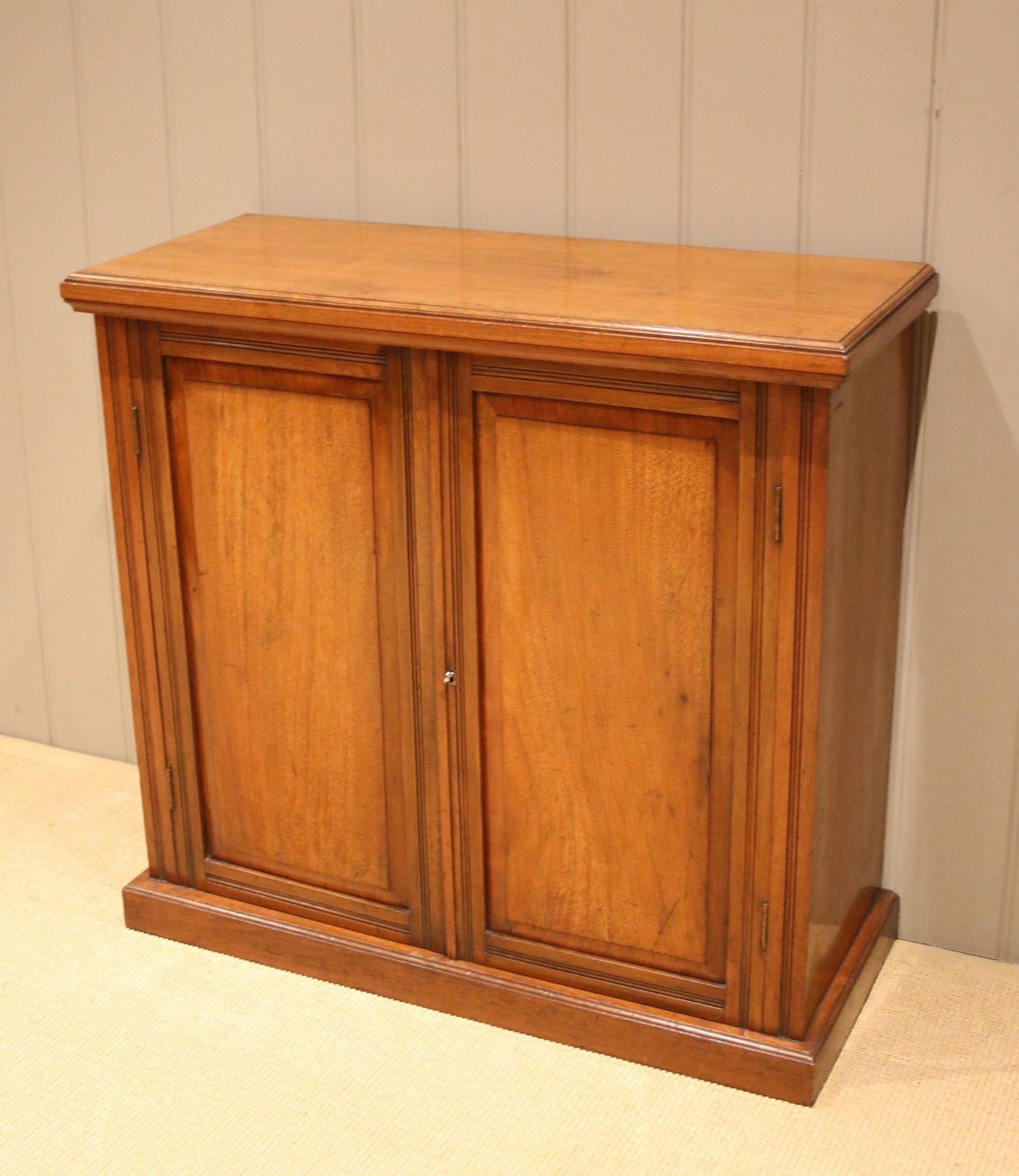 Edwardian Walnut Side Cabinet (1 of 10) Edwardian Walnut Side Cabinet (1 of 10)