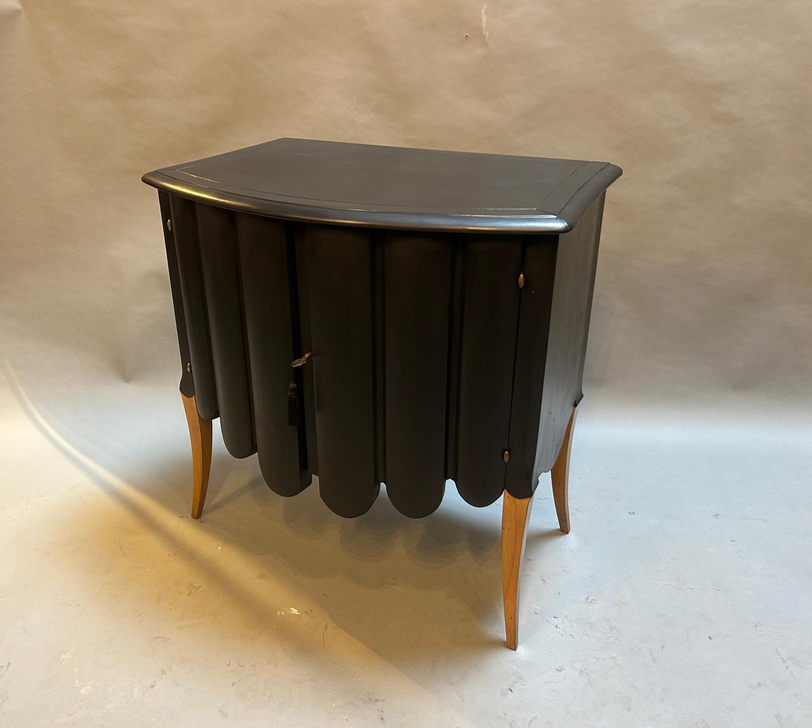 French Art Deco Side Cabinet (1 of 10)