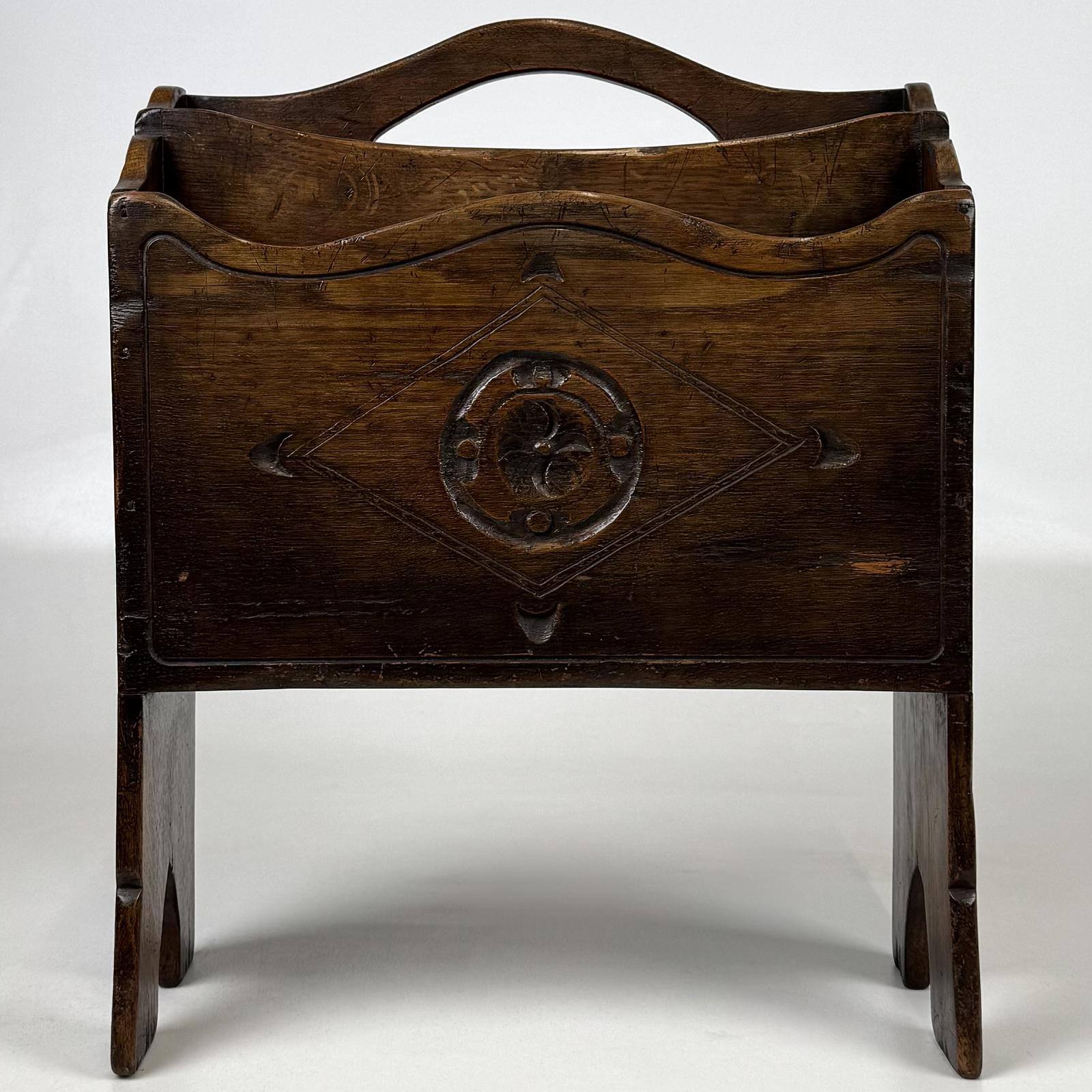 Magazine / Newspaper Stand - main image