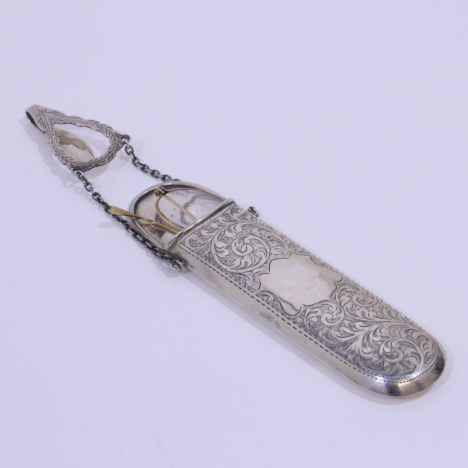 Silver Spectacle Chatelaine Case (1 of 7)
