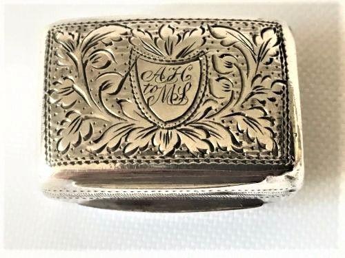 Charming Small William IV Silver Vinaigrette (1 of 8)