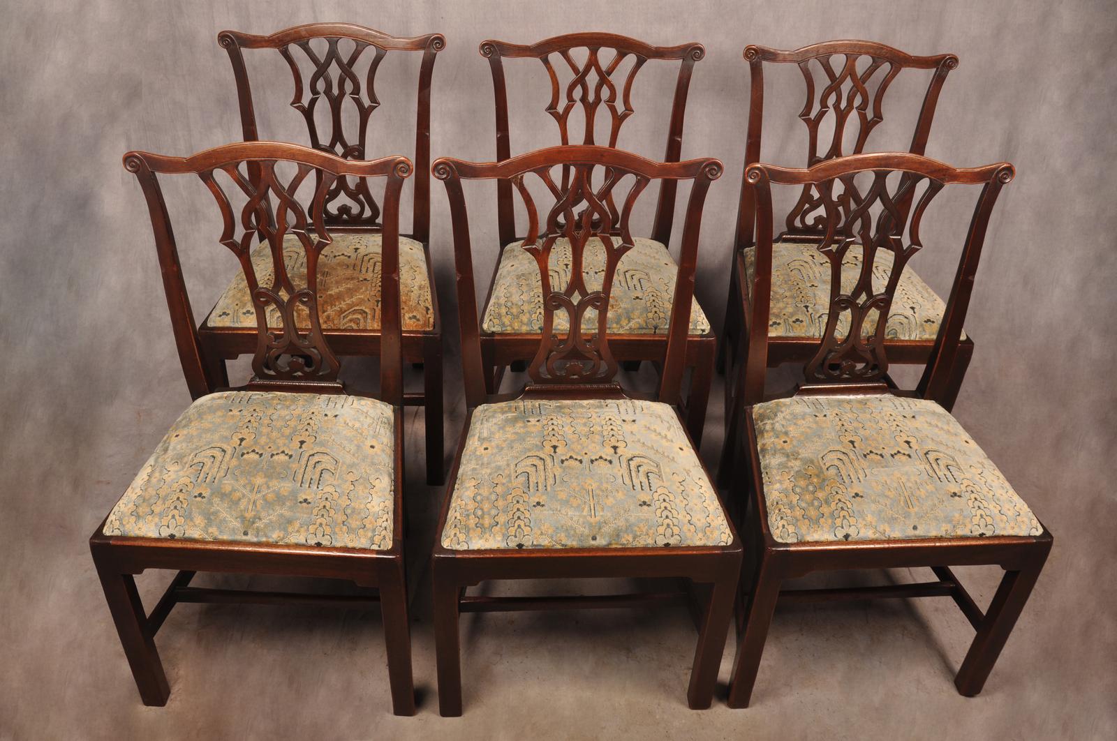Set of Six Mahogany Chippendale Chairs (1 of 11)