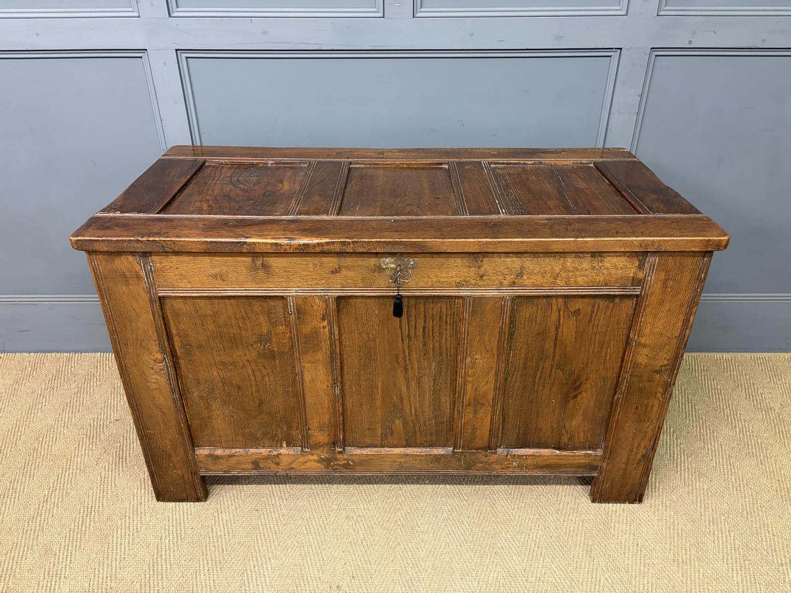 Georgian Oak Coffer (1 of 17) Georgian Oak Coffer (1 of 17)