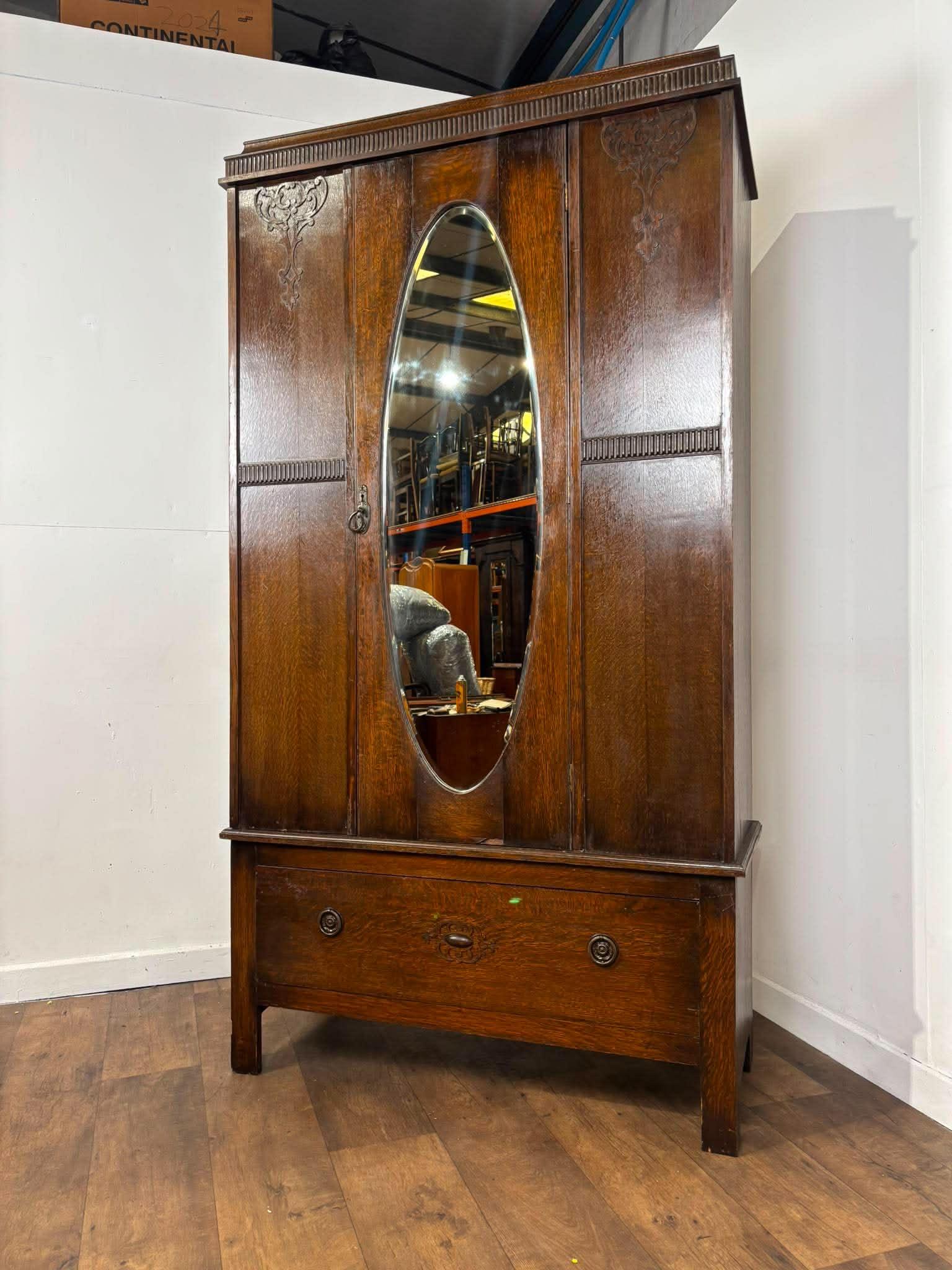 Vintage Oak Mirror Door Wardrobe (1 of 14) Vintage Oak Mirror Door Wardrobe (1 of 14)