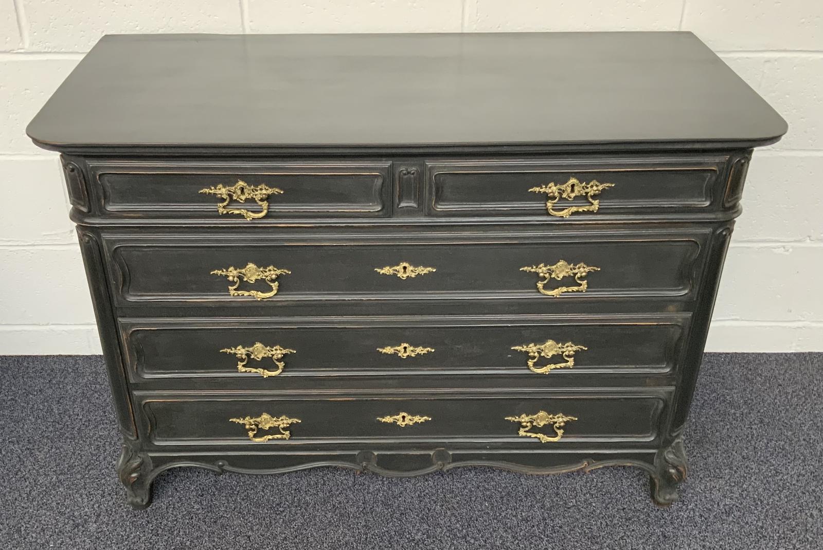 Painted French Chest of Drawers (1 of 8) Painted French Chest of Drawers (1 of 8)