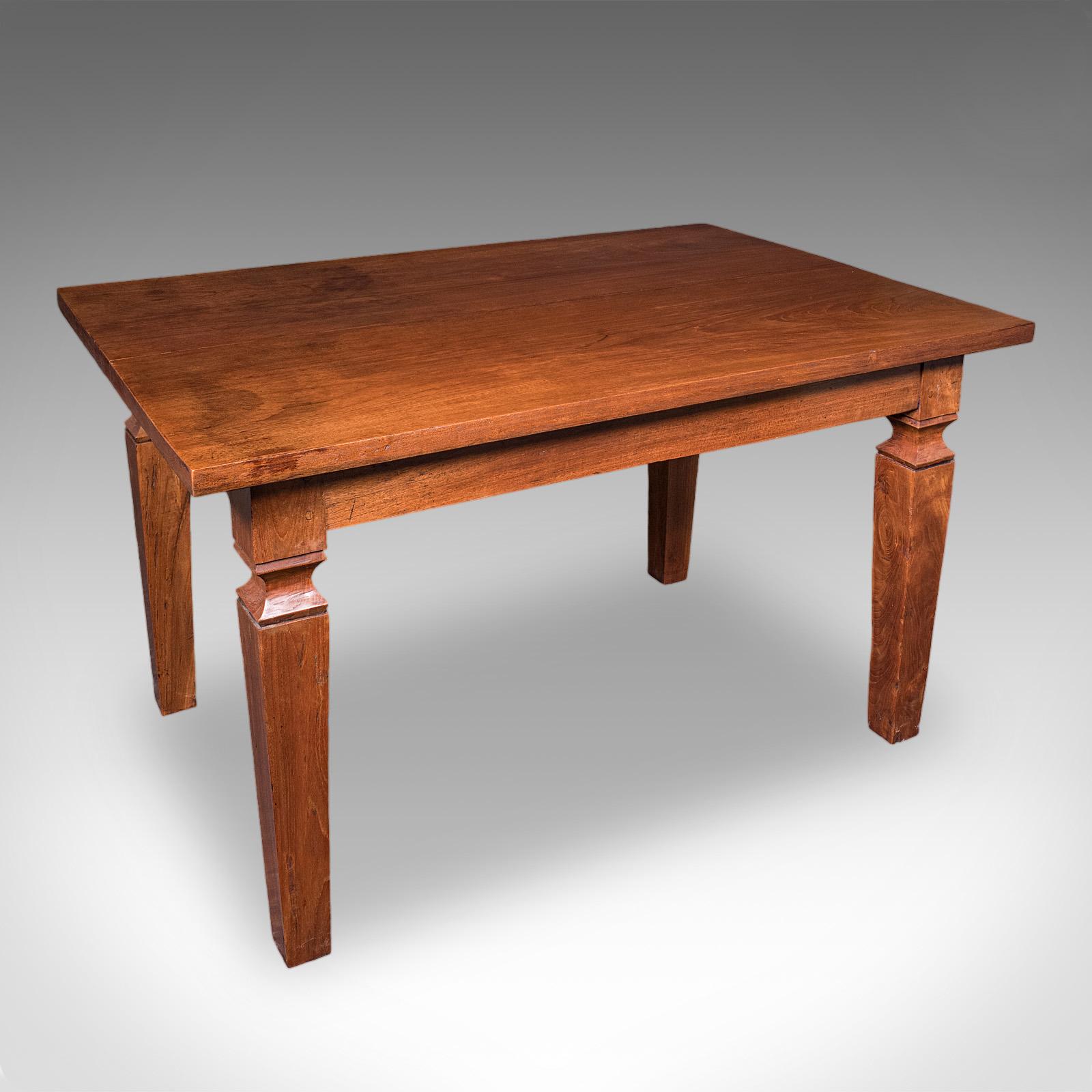Antique Four Seater Dining Table, English Walnut, Kitchen Diner, Edwardian, 1910 (1 of 12) Antique Four Seater Dining Table, English Walnut, Kitchen Diner, Edwardian, 1910 (1 of 12)