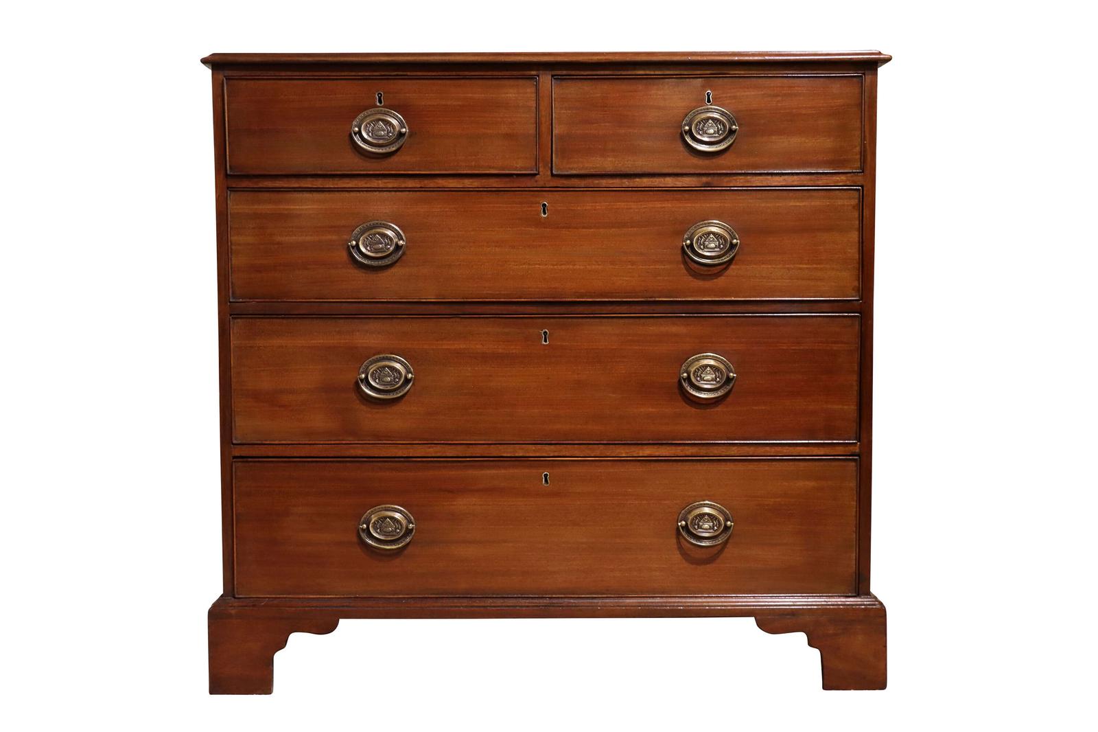 Georgian Mahogany Chest of Drawers with Oval Brass Handles, Oak Lined, c.1800 (1 of 6) Georgian Mahogany Chest of Drawers with Oval Brass Handles, Oak Lined, c.1800 (1 of 6)