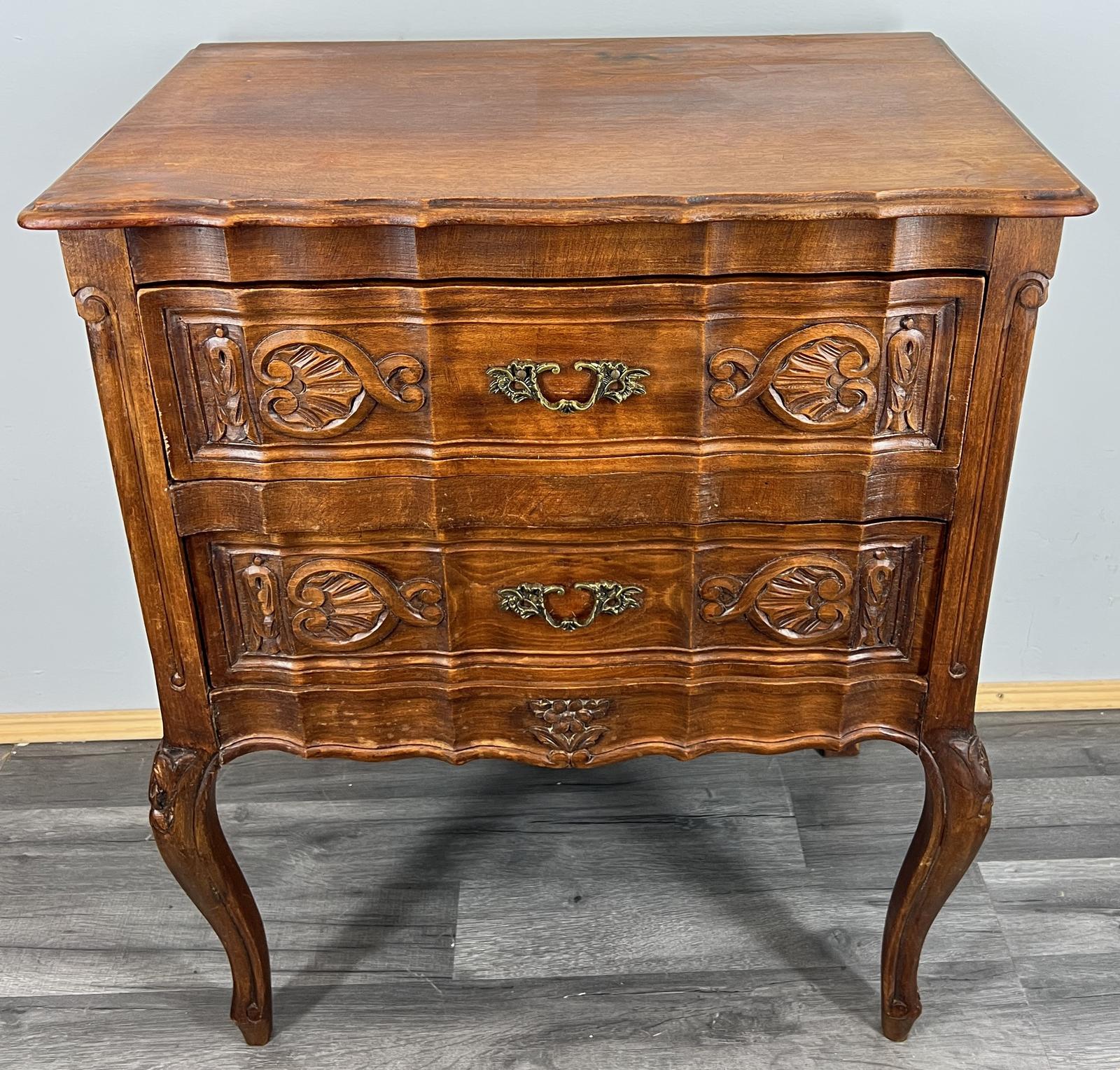 Chest of Drawers Vintage French Oak Cabinet with Carved Front (1 of 9)