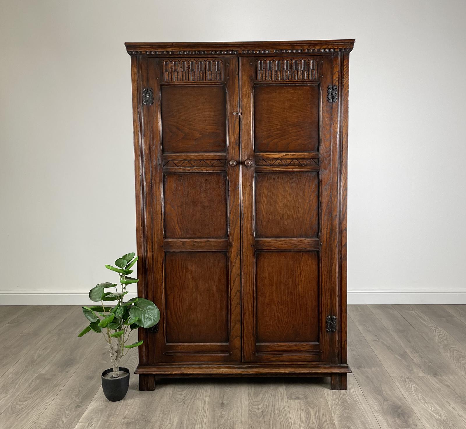 Antique Edwardian Solid Oak Wardrobe (1 of 12) Antique Edwardian Solid Oak Wardrobe (1 of 12)