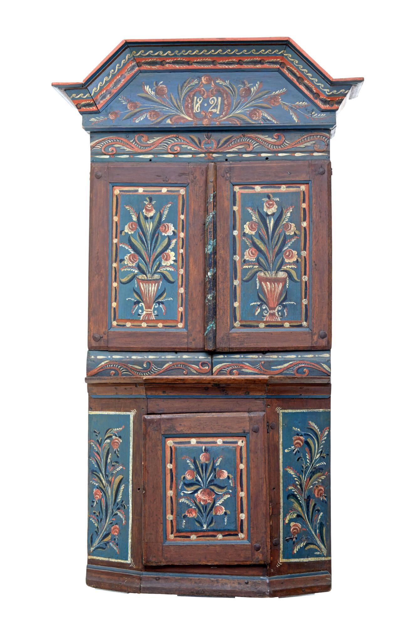 Traditional Rustic Swedish Painted Pine Cupboard (1 of 10)