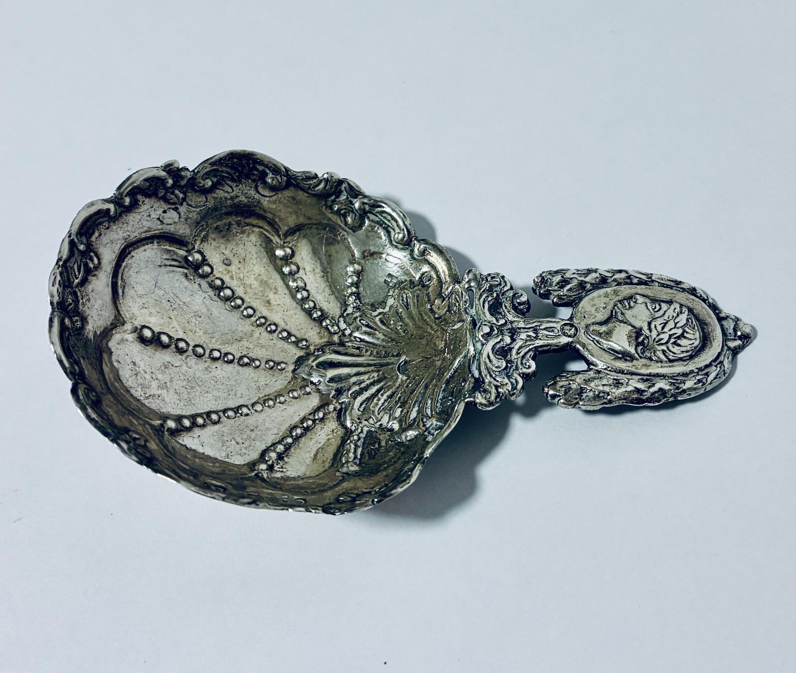 Victorian Silver Caddy Spoon (1 of 9) Victorian Silver Caddy Spoon (1 of 9)