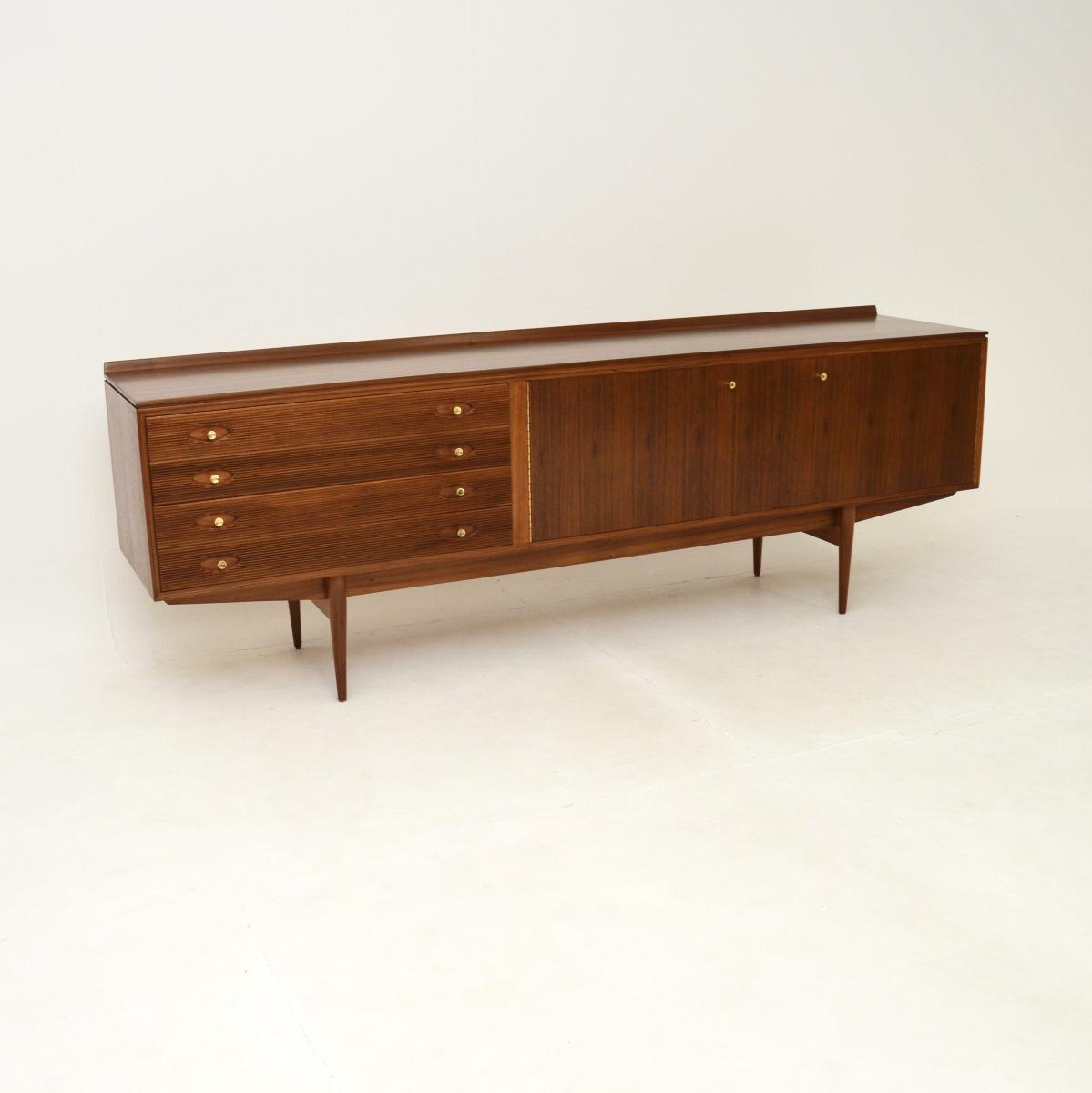 Vintage Walnut Hamilton Sideboard by Robert Heritage for Archie Shine (1 of 11)