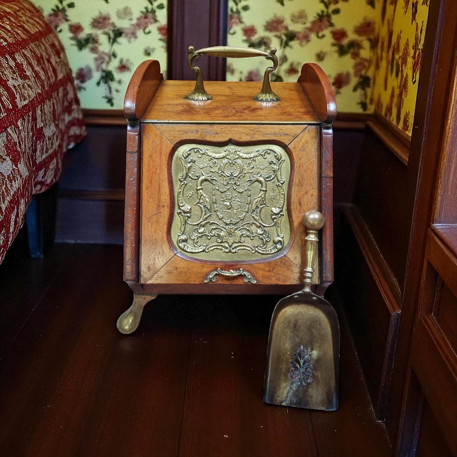 Antique Coal Scuttle with Original Liner and Shovel / c.1900 (1 of 9)