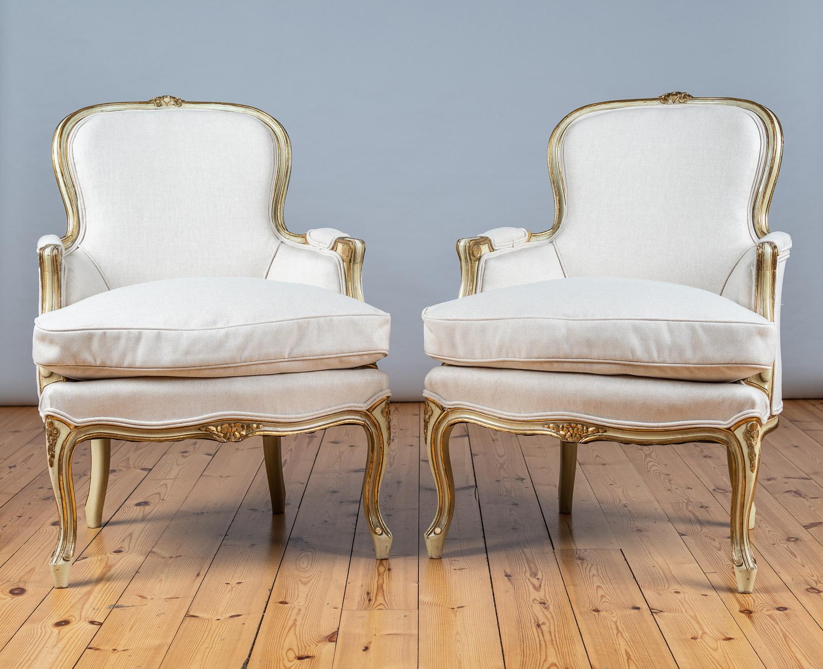 Pair of Large French Louis XV Style Painted & Parcel-Gilt Bergere Armchairs (1 of 13) Pair of Large French Louis XV Style Painted & Parcel-Gilt Bergere Armchairs (1 of 13)