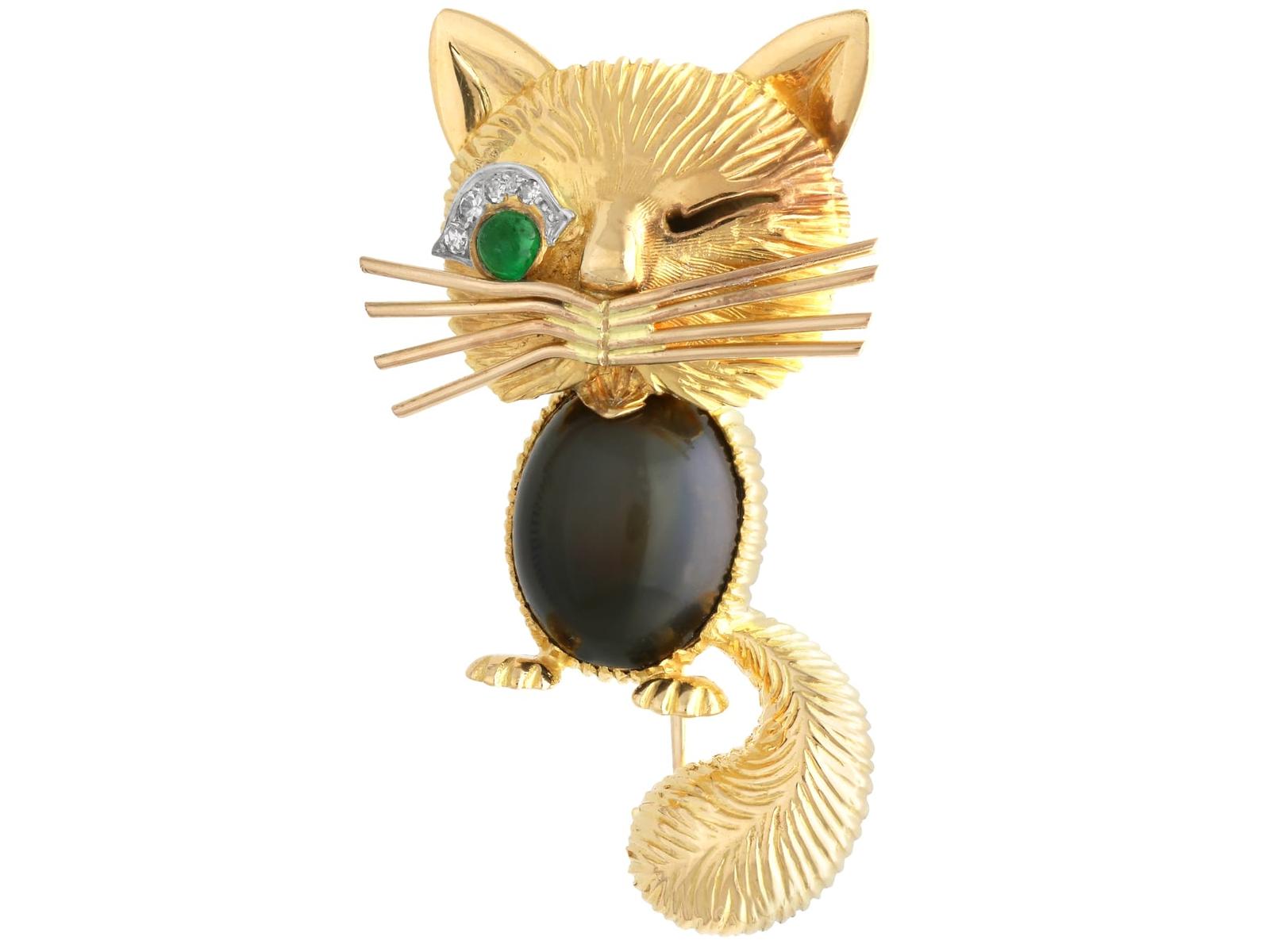 Vintage 3.50ct Onyx, 0.13ct Emerald and Diamond, 18ct Yellow Gold Cat Brooch (1958) (1 of 13)