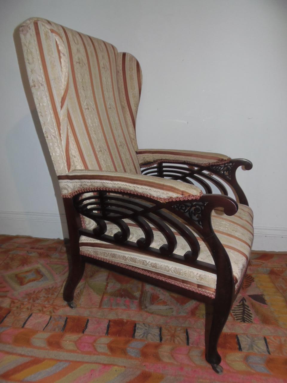 Art Nouveau Armchair (1 of 10)