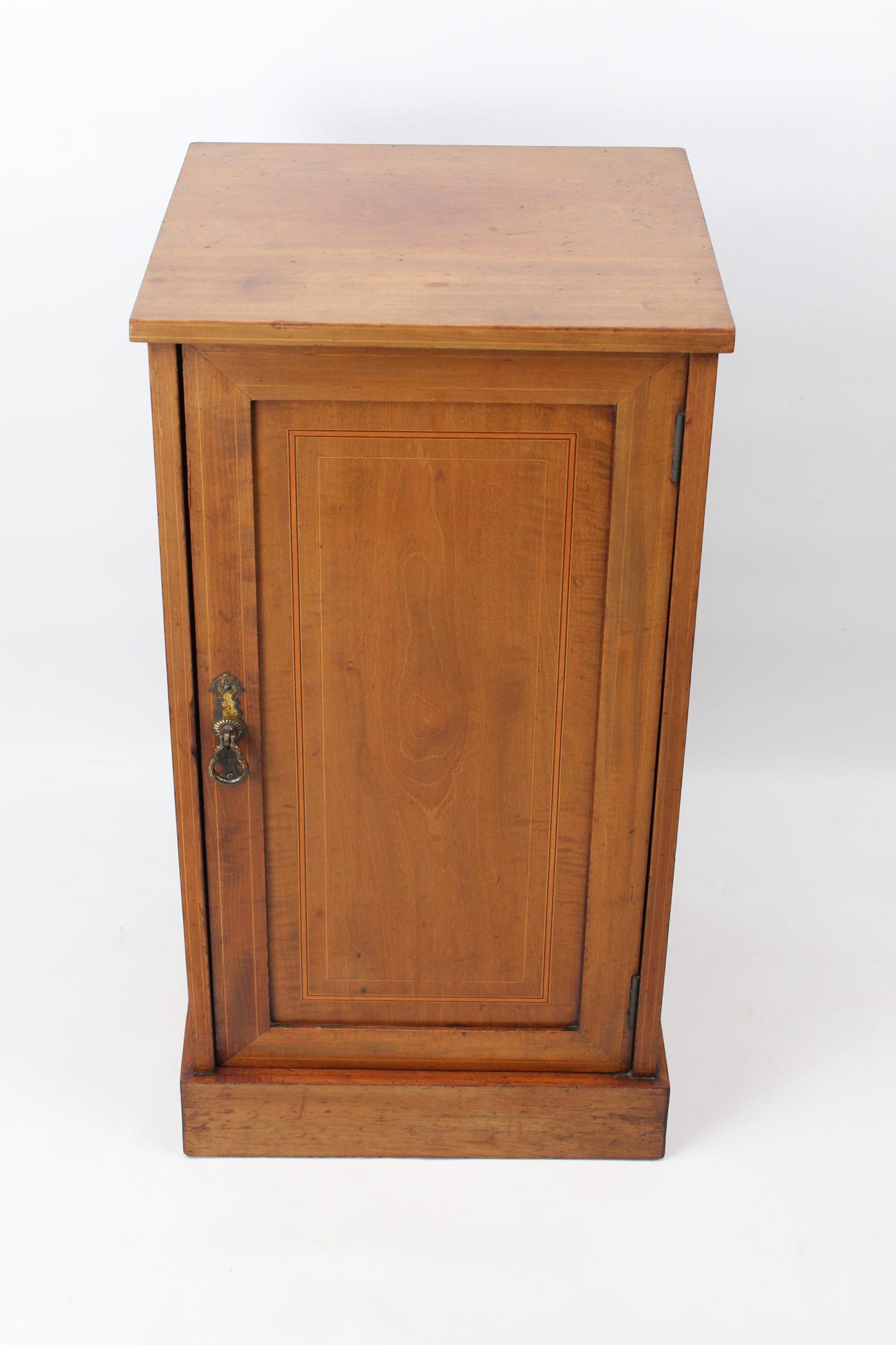 Small Edwardian Inlaid Mahogany Bedside Cabinet (1 of 13) Small Edwardian Inlaid Mahogany Bedside Cabinet (1 of 13)