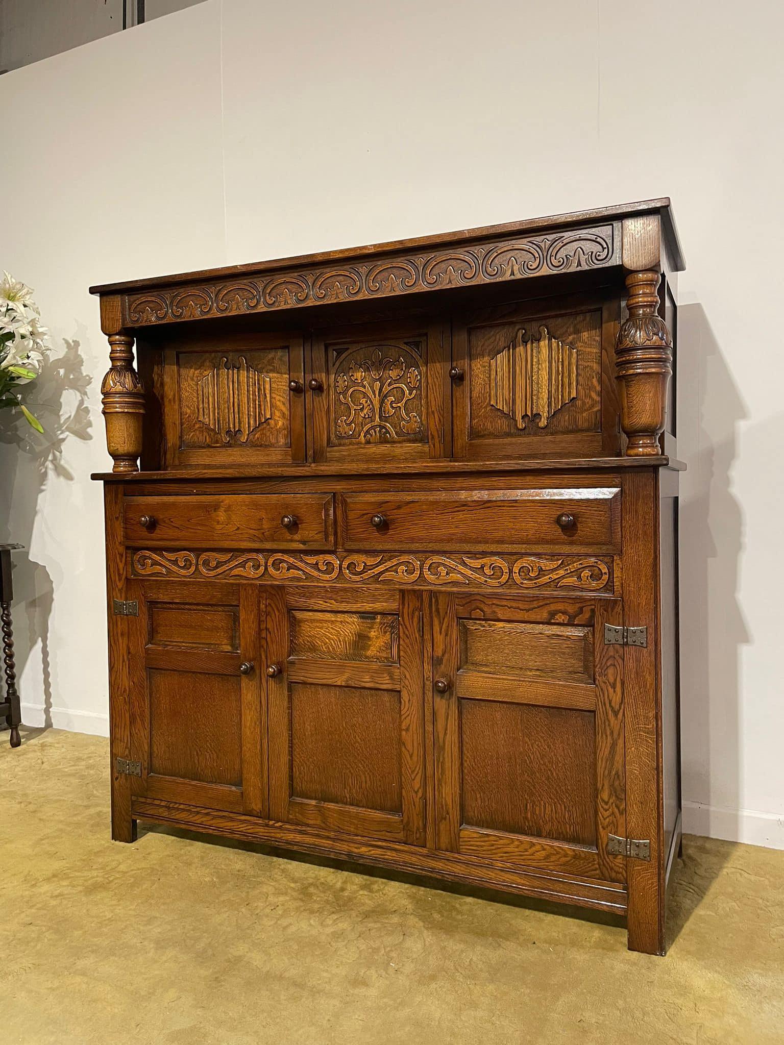 Vintage Oak Jacobean Style Court Cupboard (1 of 17) Vintage Oak Jacobean Style Court Cupboard (1 of 17)