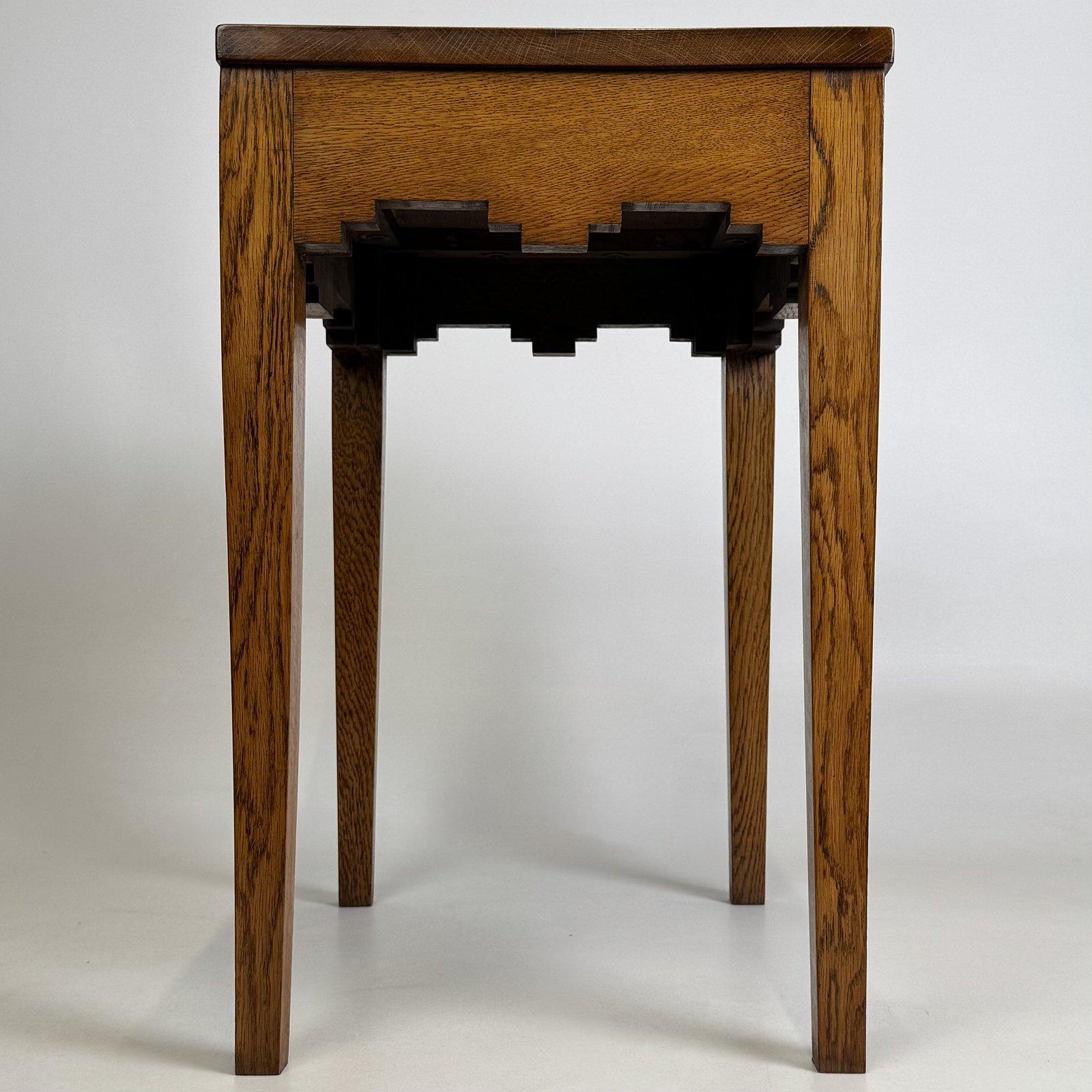 Antique Arts & Crafts Golden Oak Side Table | Tapered Legs | AF-6462 (1 of 9) Antique Arts & Crafts Golden Oak Side Table | Tapered Legs | AF-6462 (1 of 9)