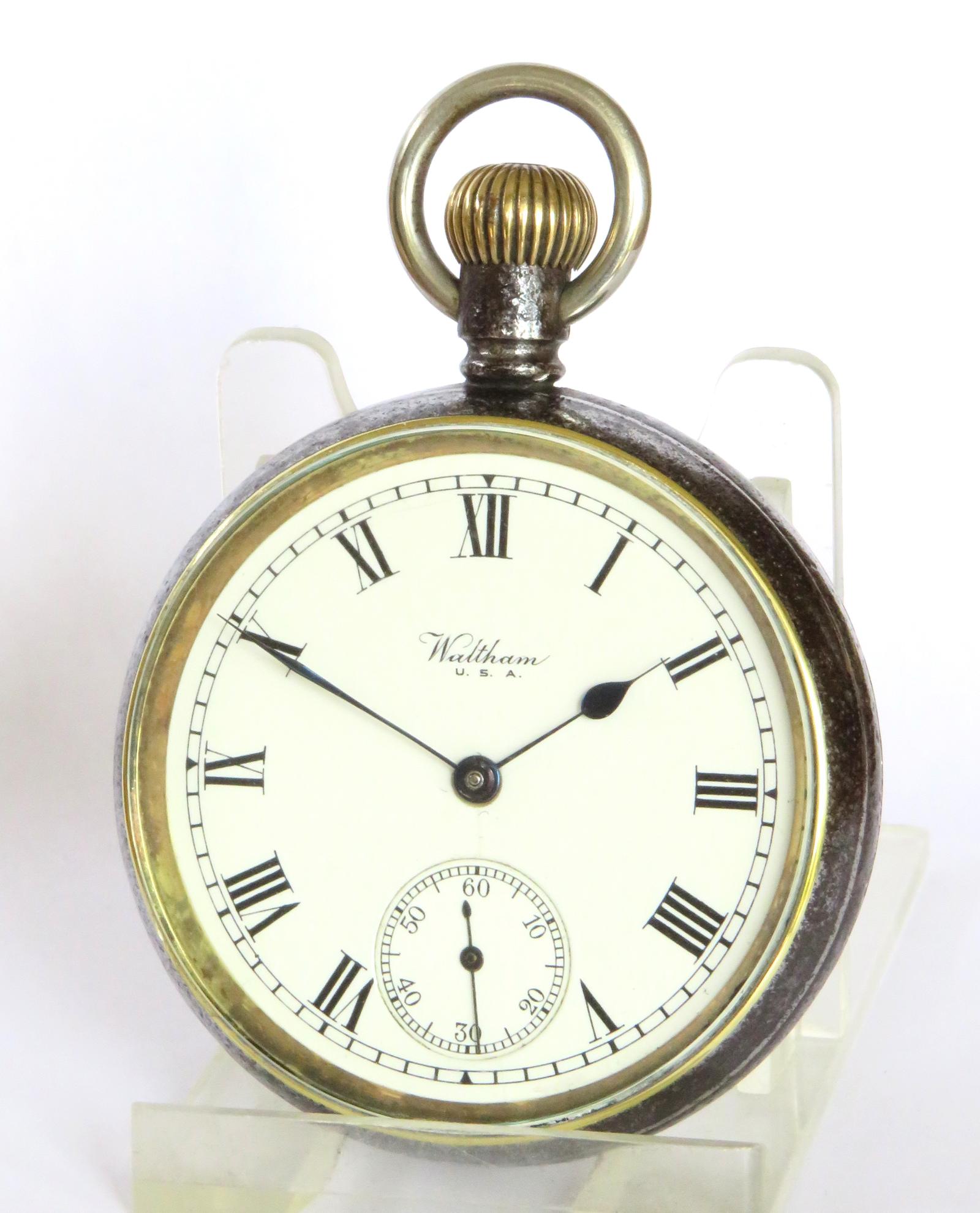 Pocket Watch: Antique Waltham Pocket Watch 1915 (1 of 5)