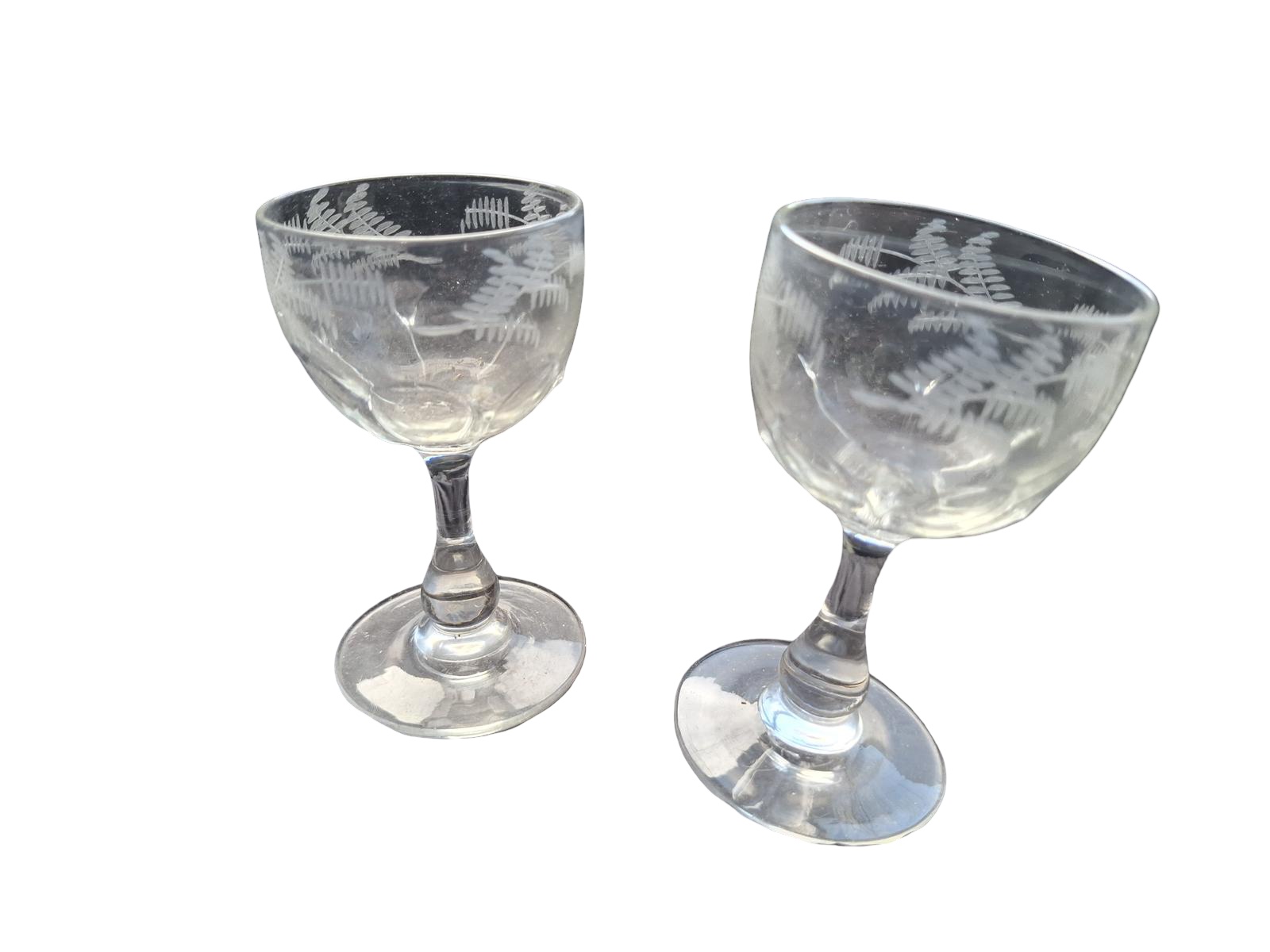 A Pair Of Early 19th Century Petal-moulded Small Wine Drinking Glasses - c.1820 (1 of 5) A Pair Of Early 19th Century Petal-moulded Small Wine Drinking Glasses - c.1820 (1 of 5)