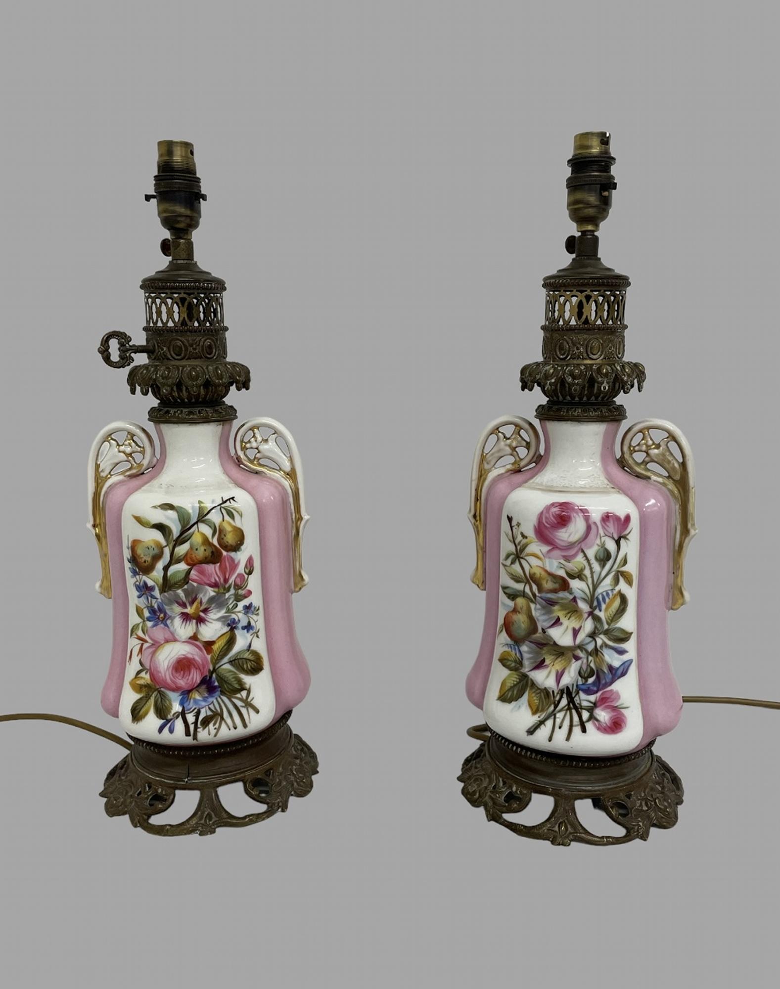 Attractive Pair of Lamps (1 of 4) Attractive Pair of Lamps (1 of 4)