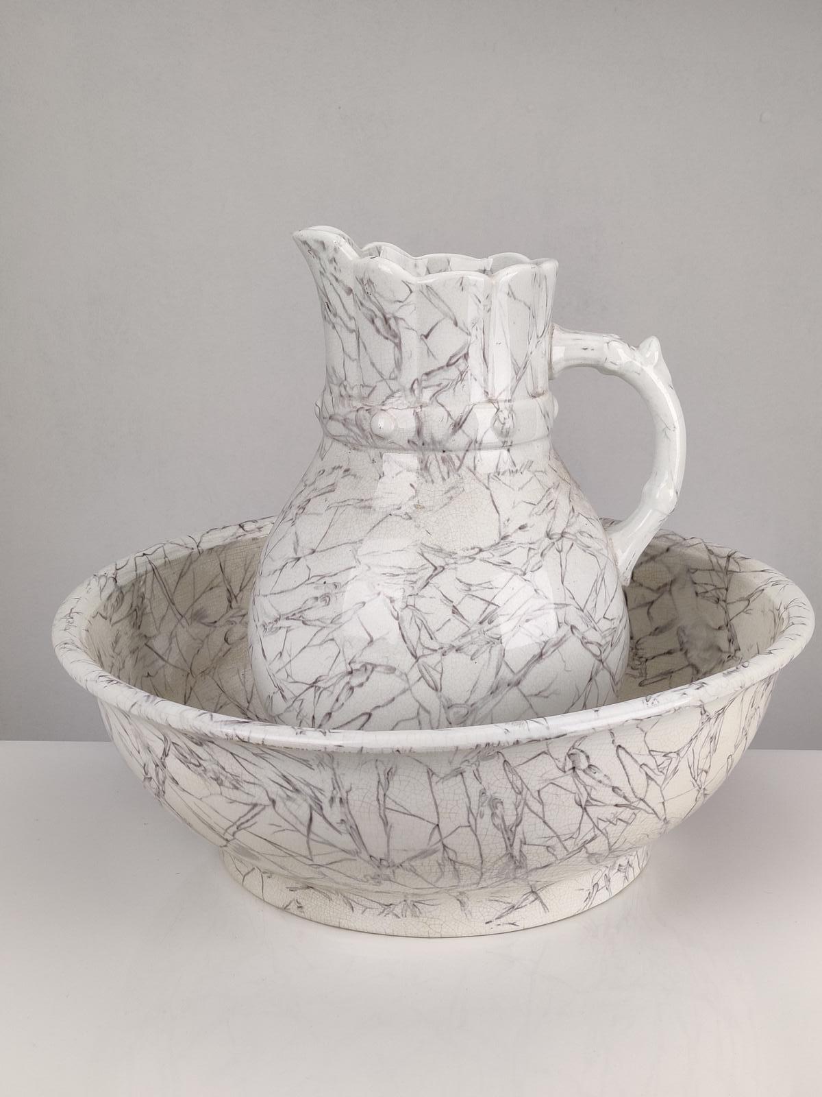 Ewer & Basin - Antique (1 of 7)