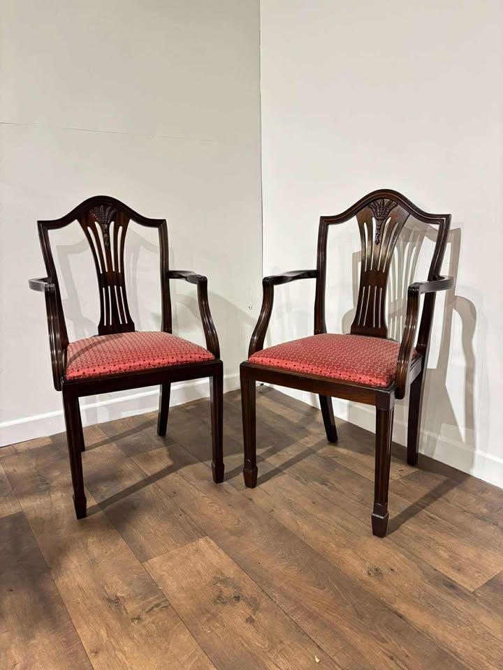 Pair of Reproduction Mahogany Carver Armchairs (1 of 16)